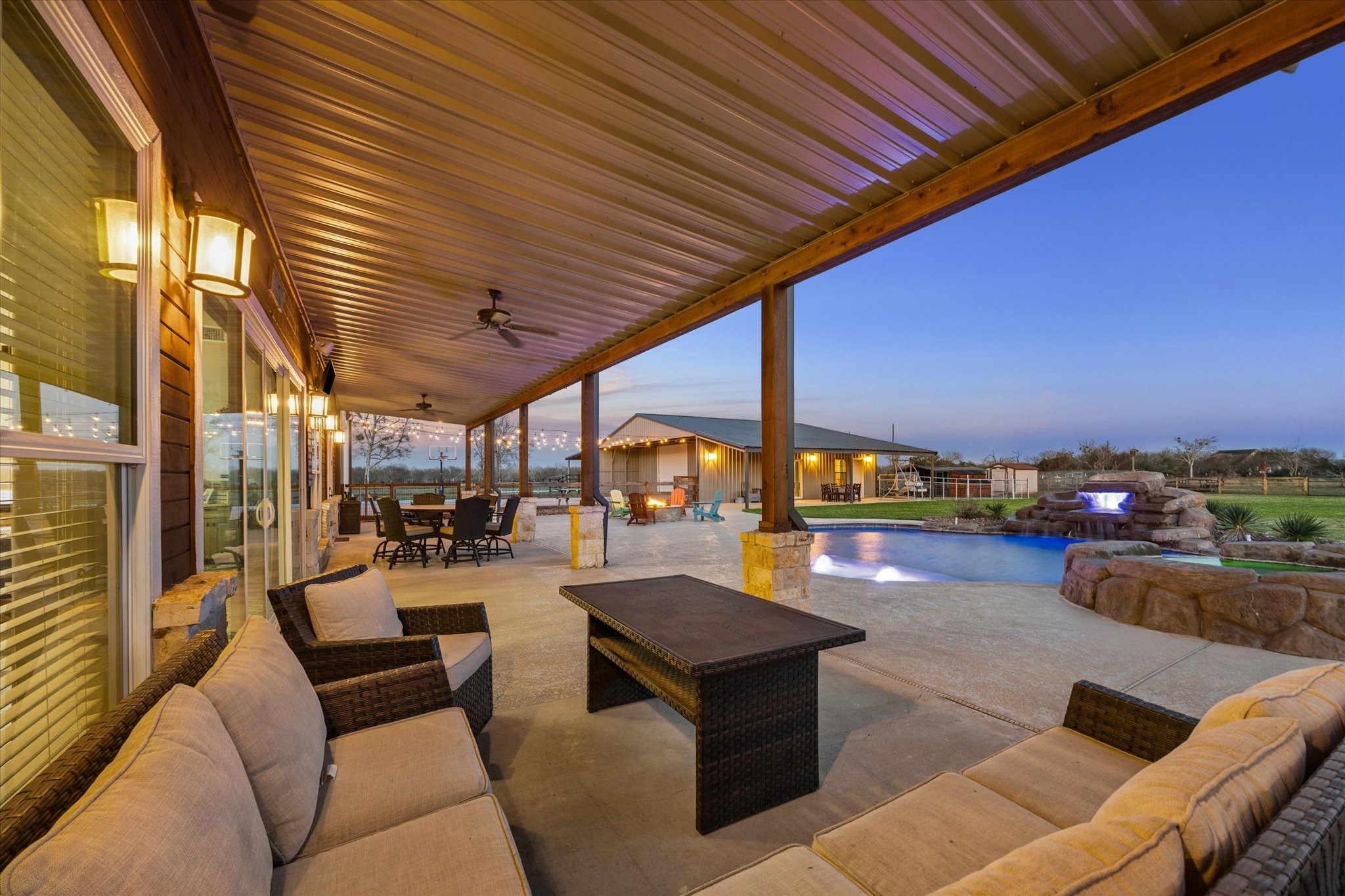 2224 Maler Road Property Photo 37