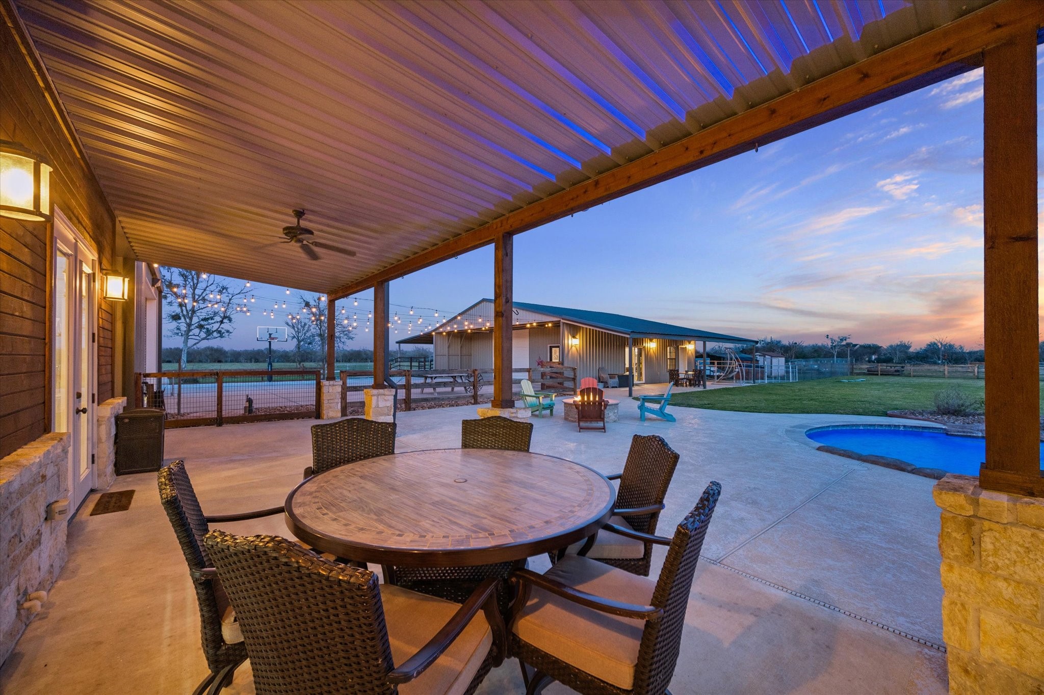 2224 Maler Road Property Photo 40