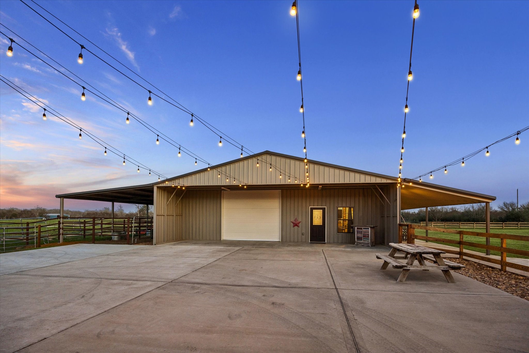 2224 Maler Road Property Photo 43