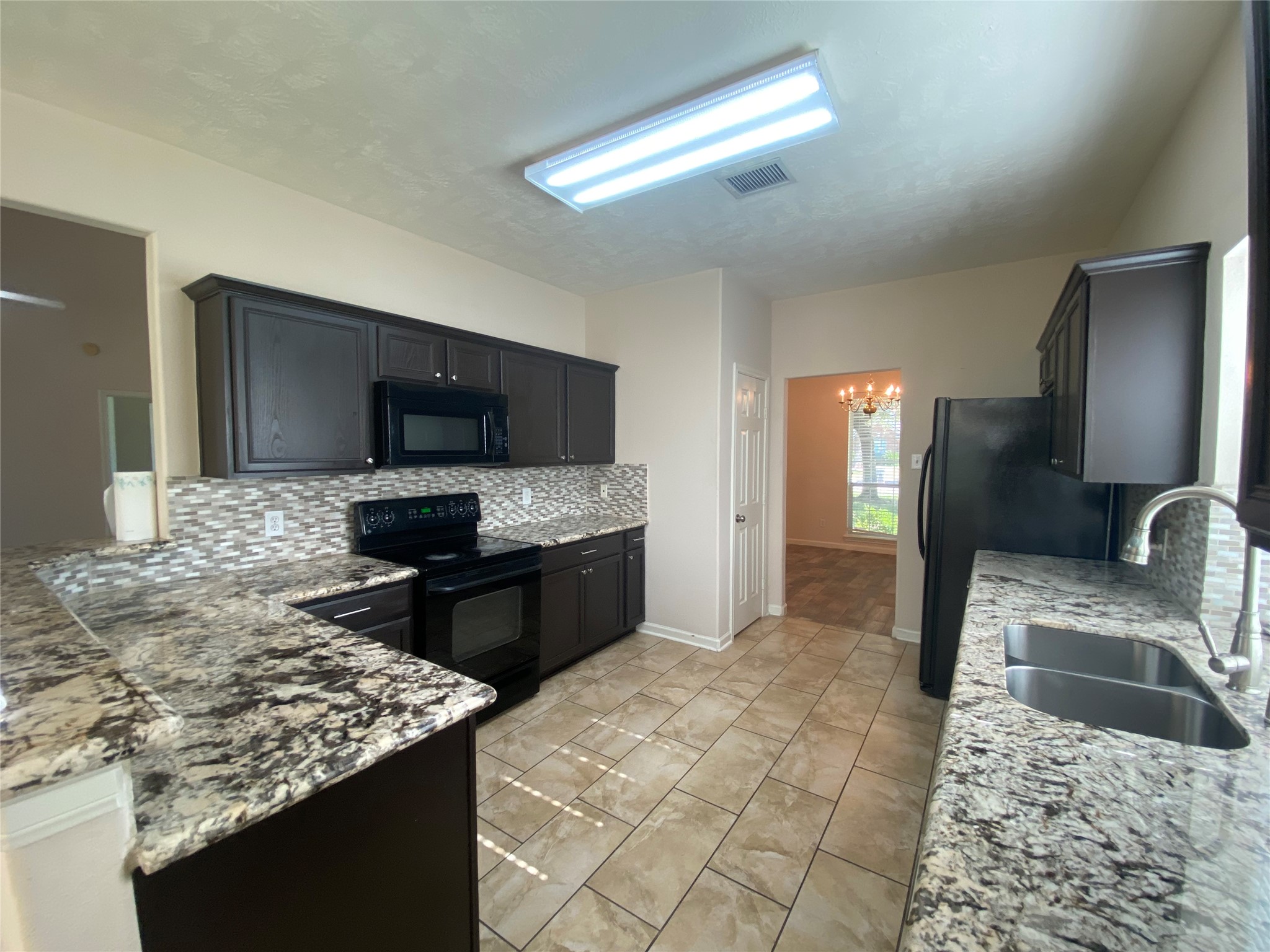 7626 Brighton Knolls Lane Property Photo 1