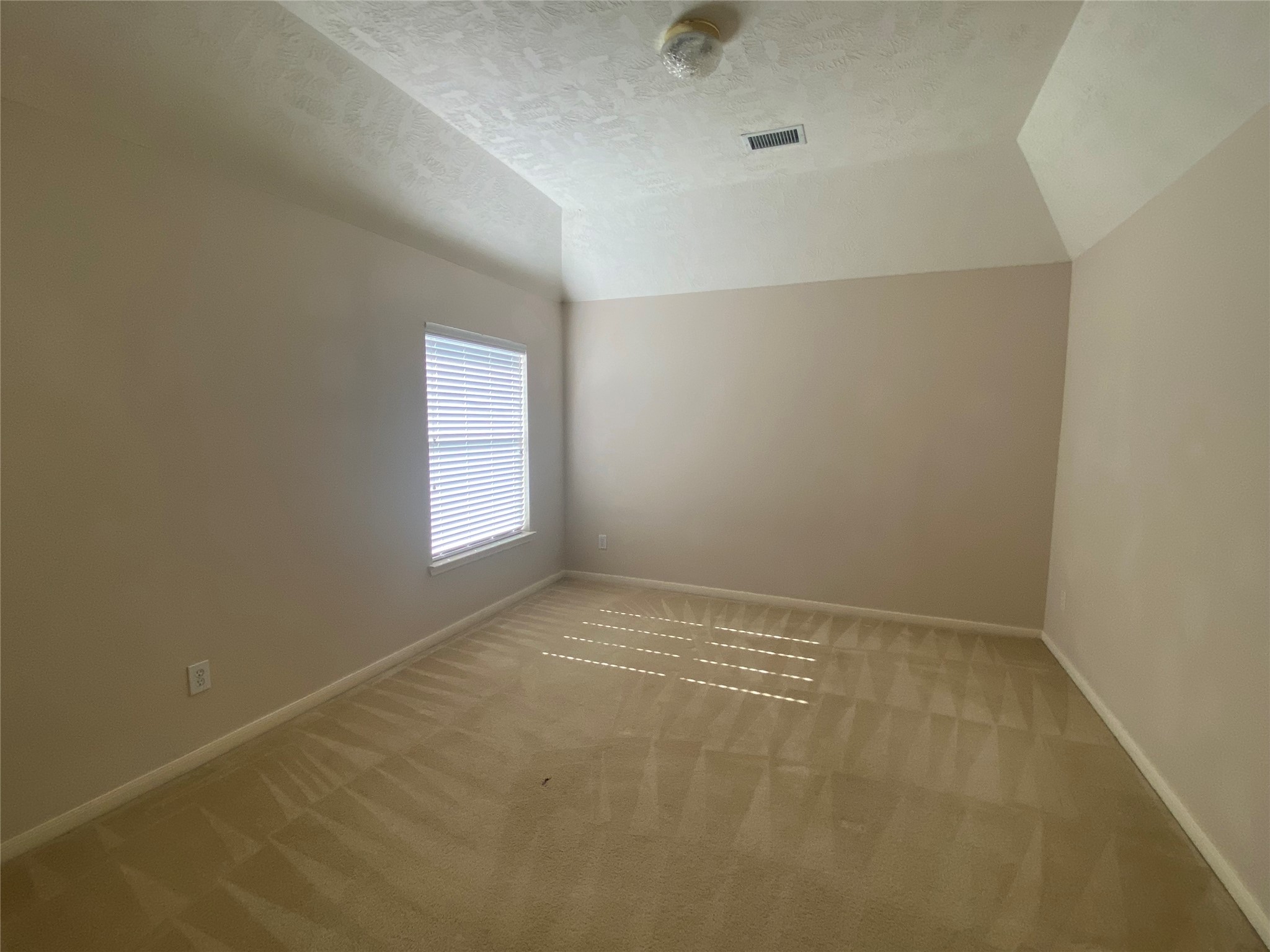 7626 Brighton Knolls Lane Property Photo 7