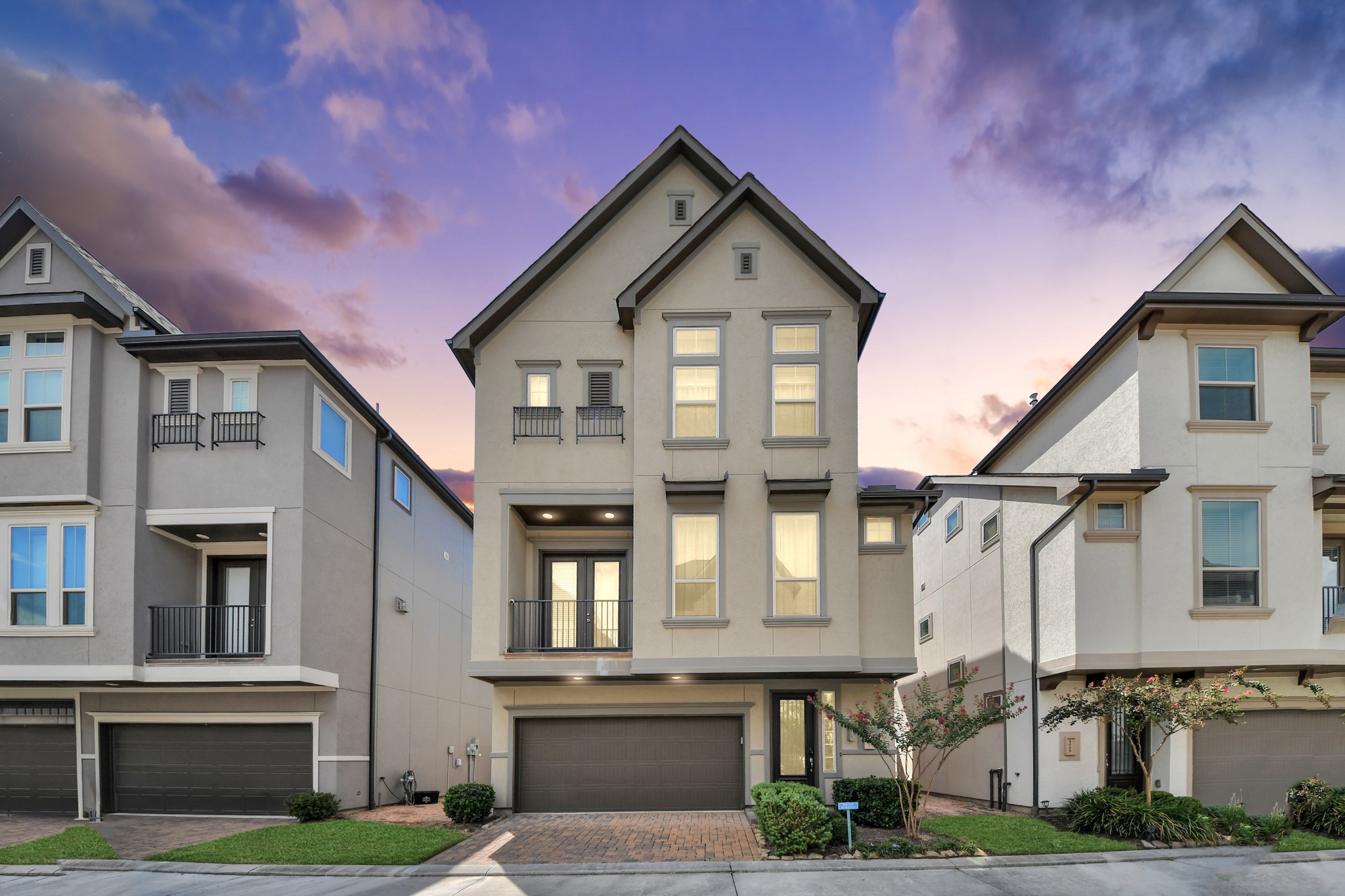 4007 Centre Meadow Way Property Photo 1