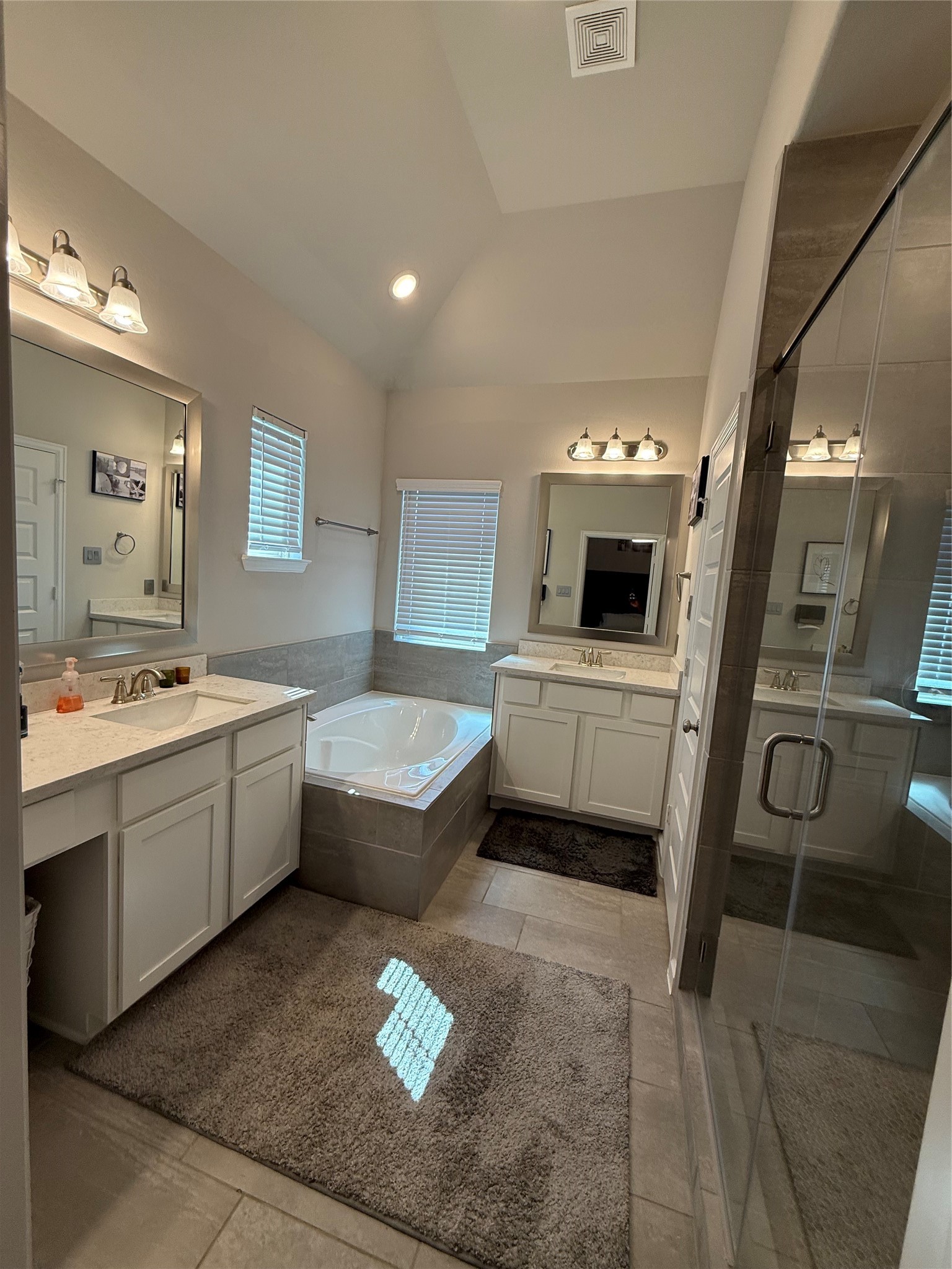 4007 Centre Meadow Way Property Photo 34