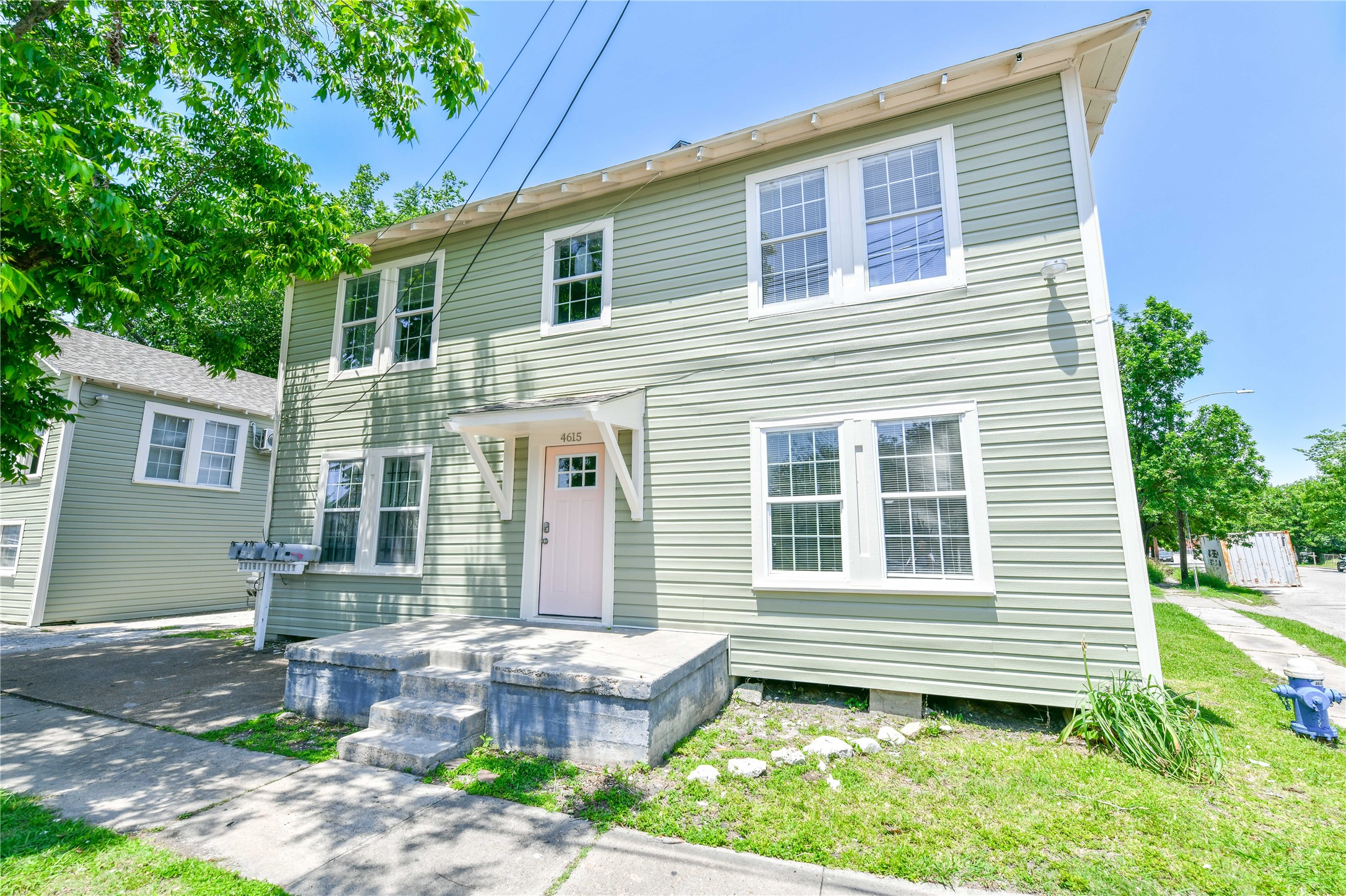 4611 Schroeder Street Property Photo 1
