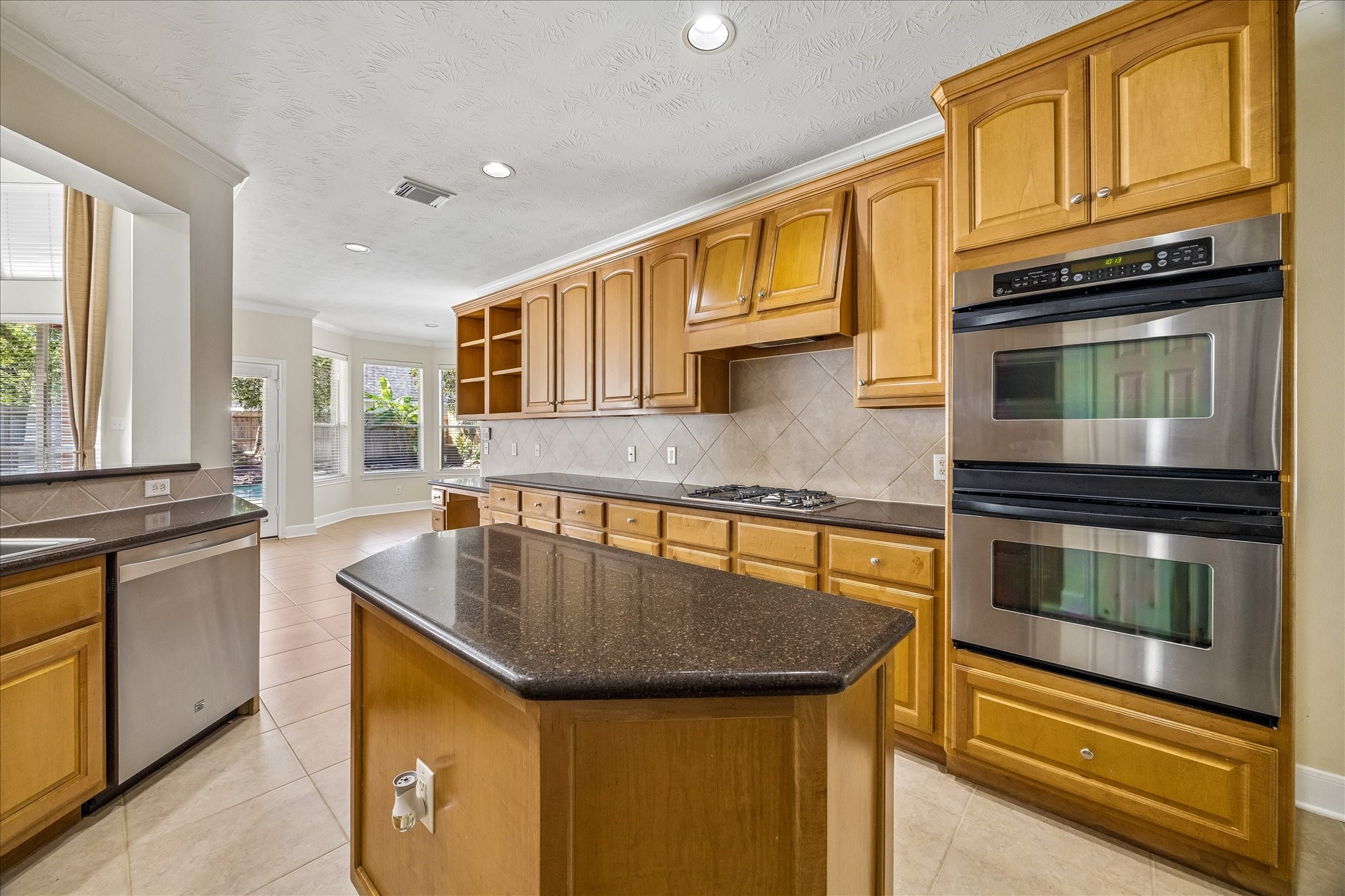 12023 Bolero Point Lane Property Photo 28
