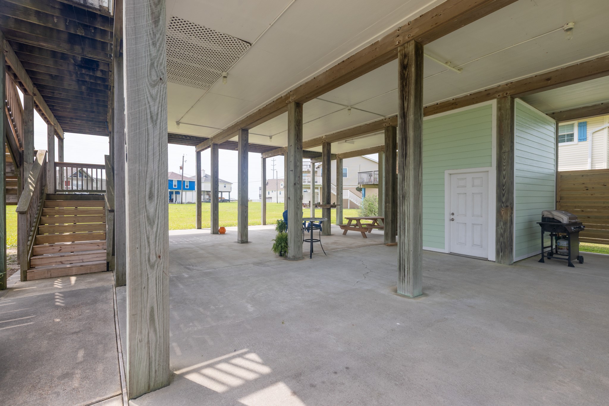 4106 Temprano Property Photo 2