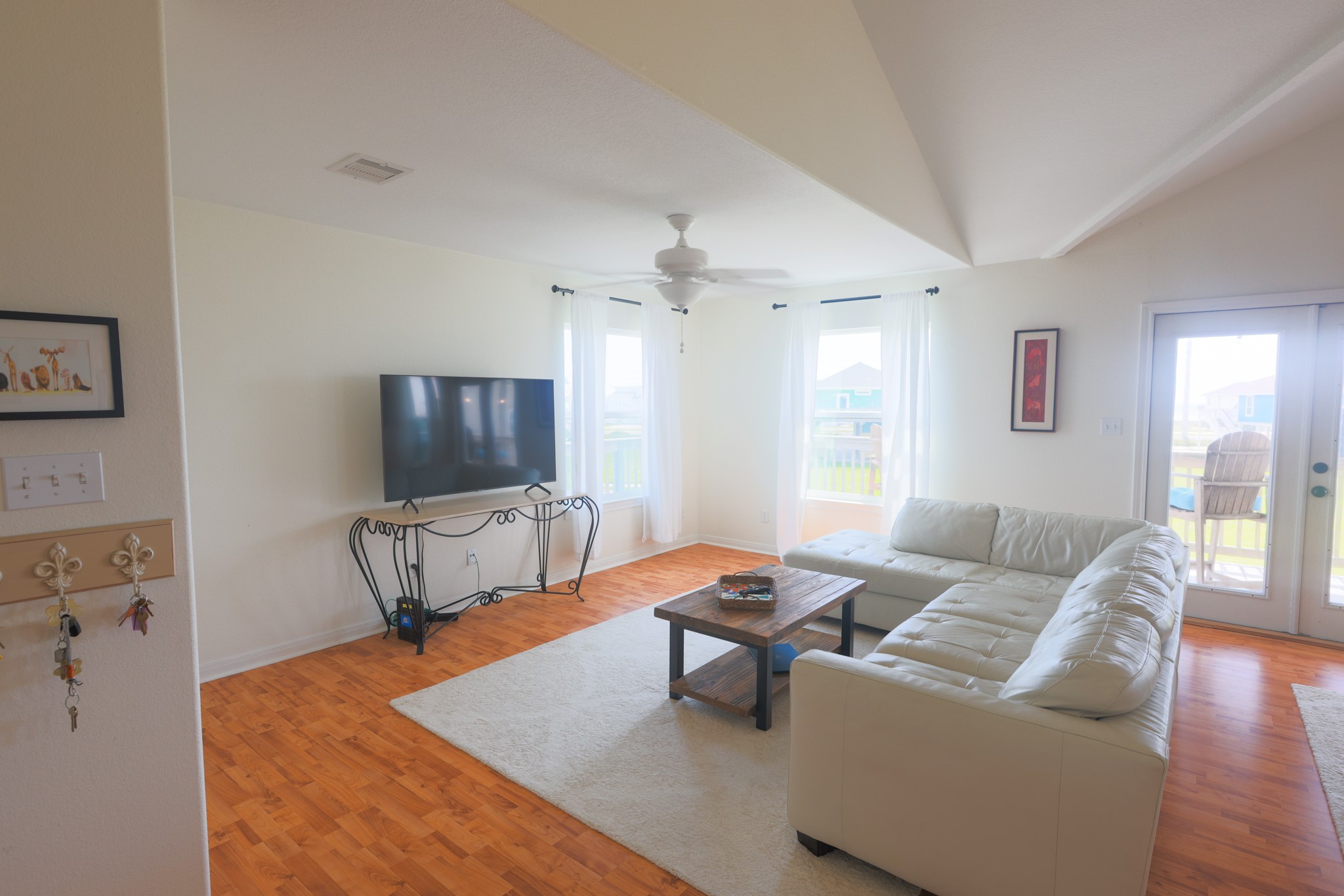 4106 Temprano Property Photo 38