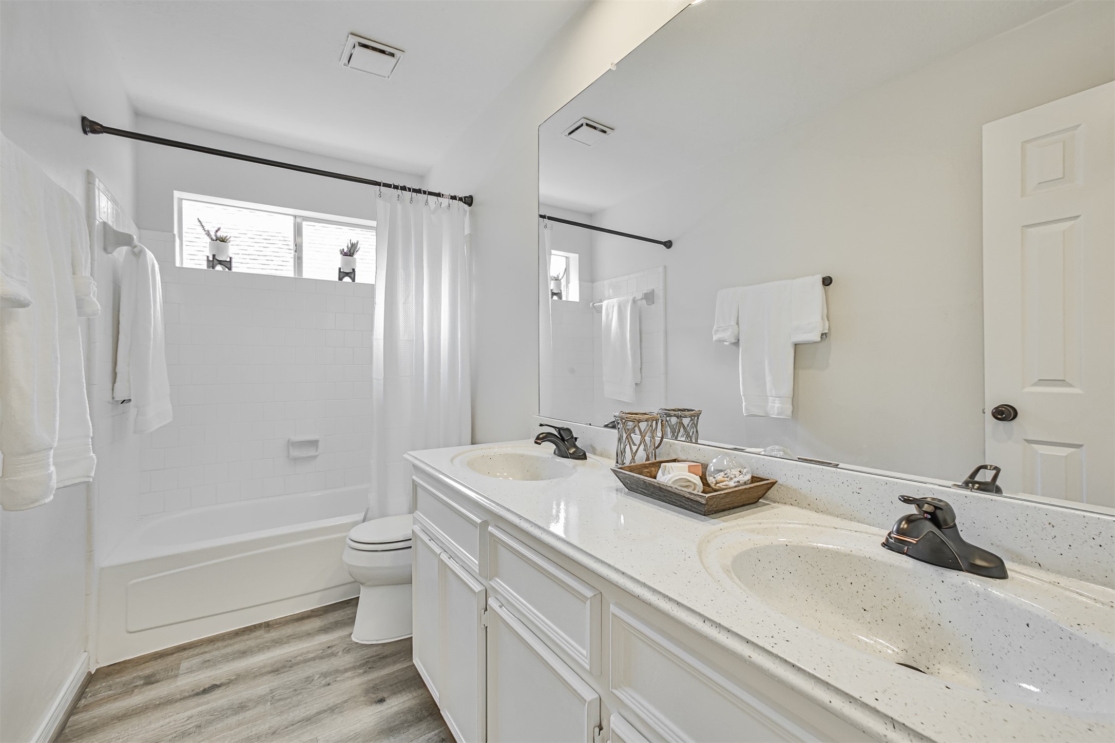 510 Fernglade Drive Property Photo 22