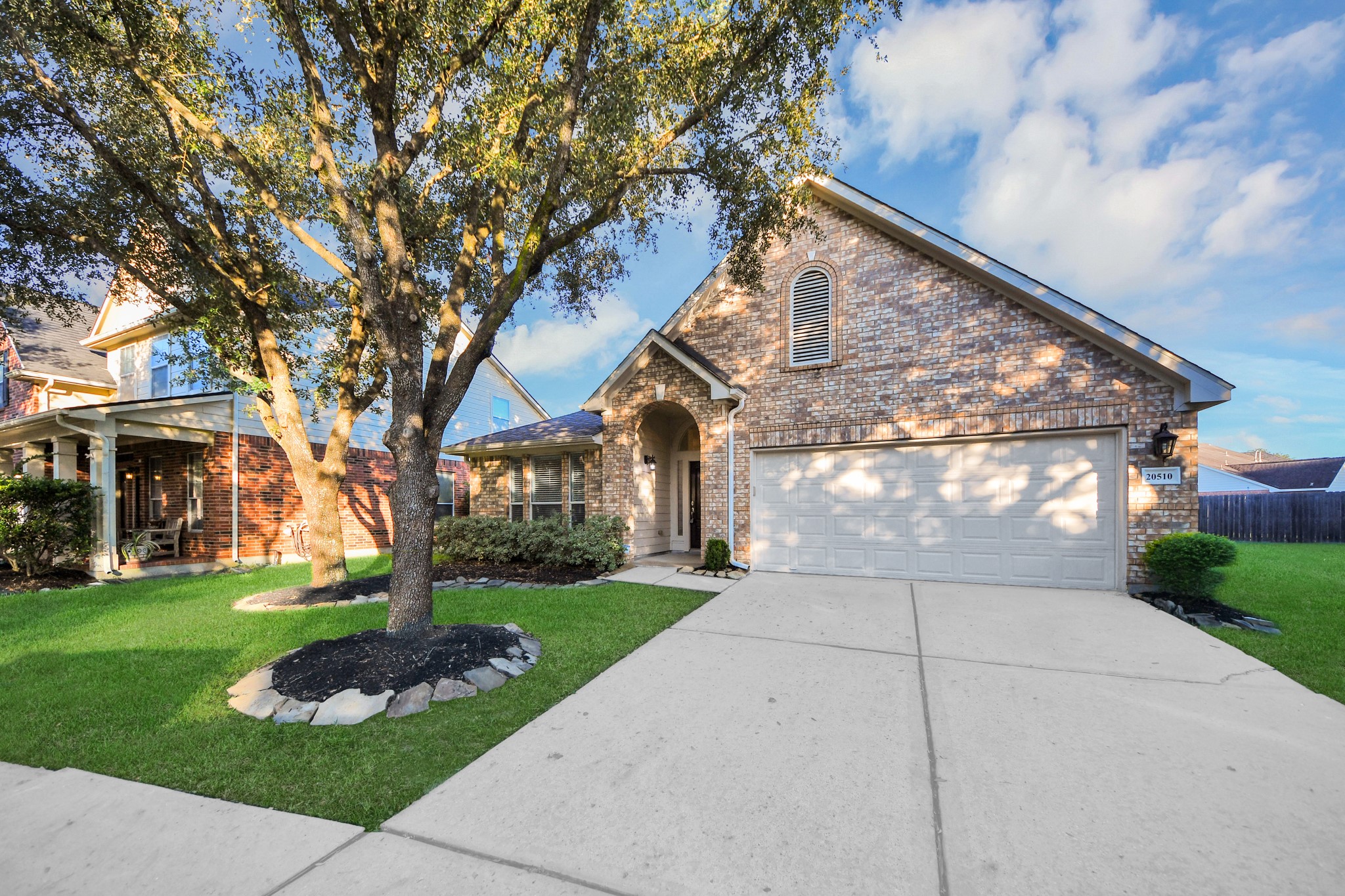 20510 Glademill Court Property Photo 3