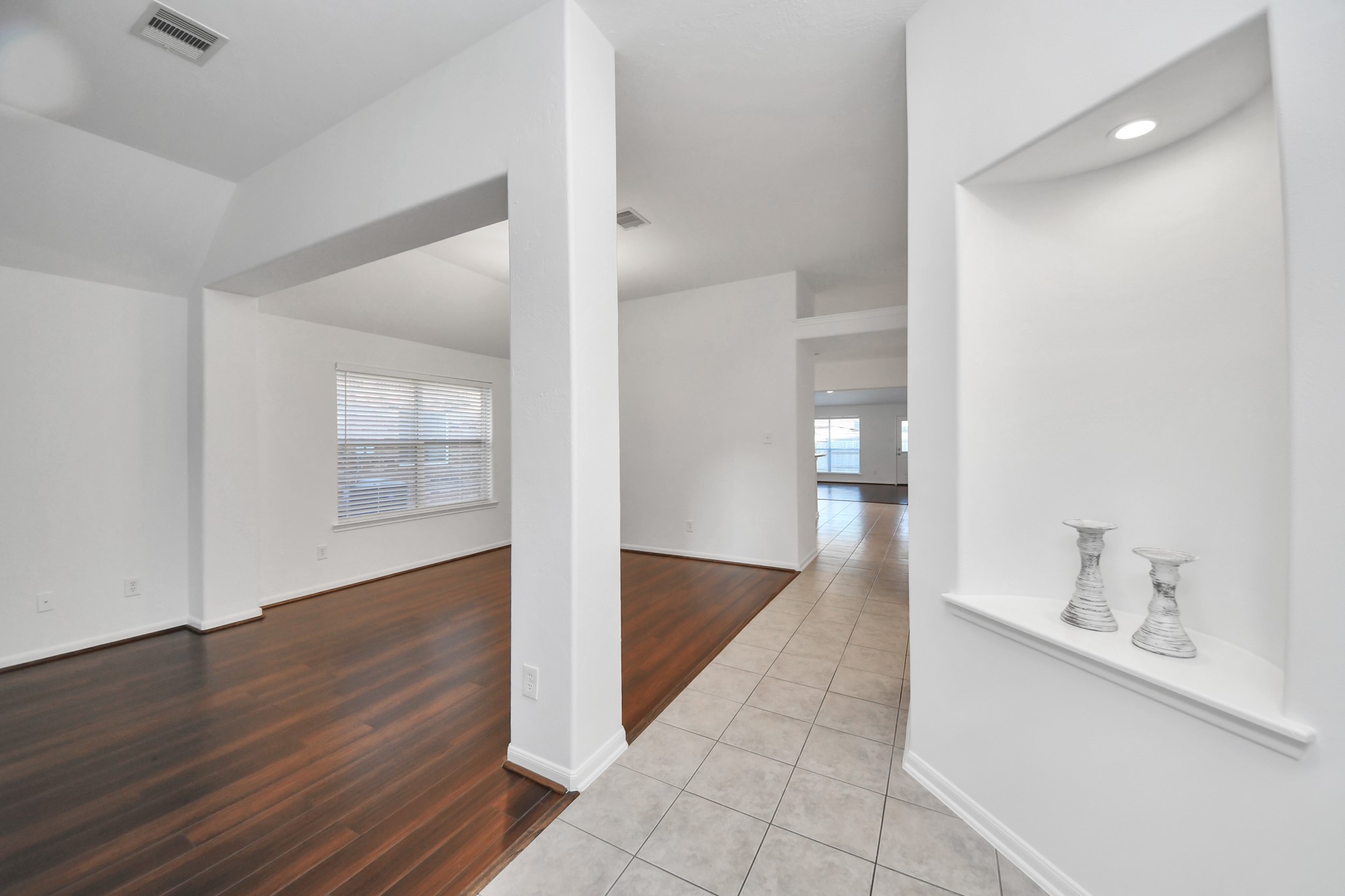 20510 Glademill Court Property Photo 5