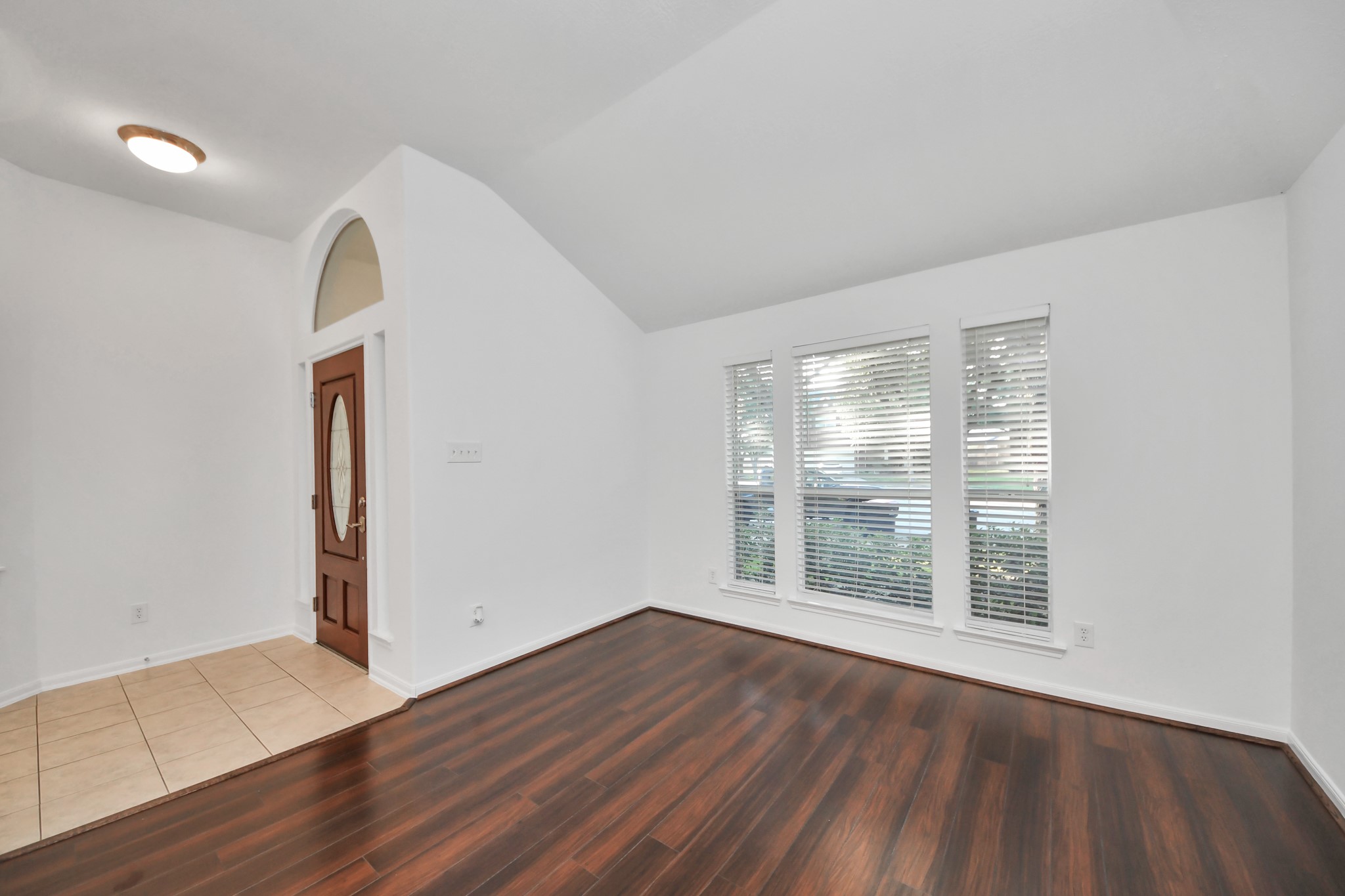 20510 Glademill Court Property Photo 7