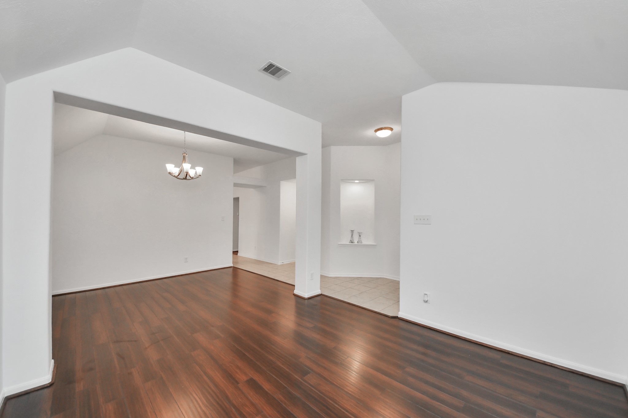 20510 Glademill Court Property Photo 8