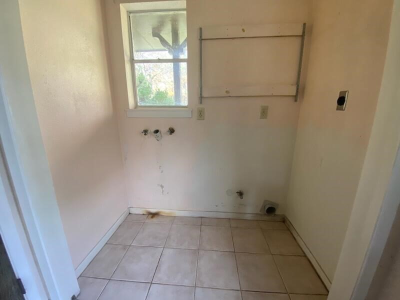 27306 Tepee Trail Property Photo 15