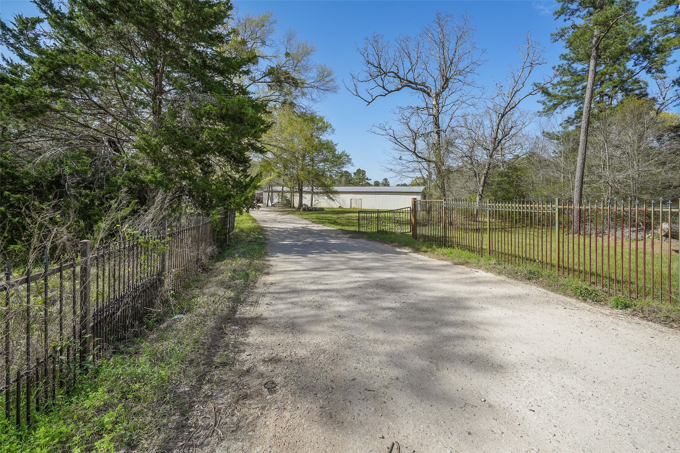 1893 Us Hwy 190 Drive Property Photo 8