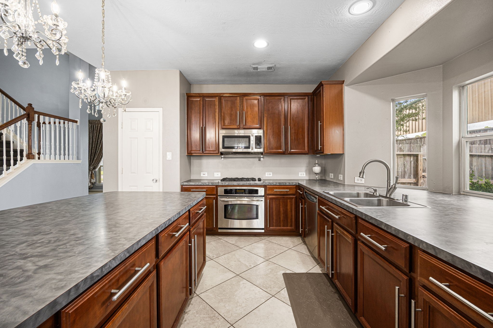 25993 N Royal Emerald Ln Property Photo 29
