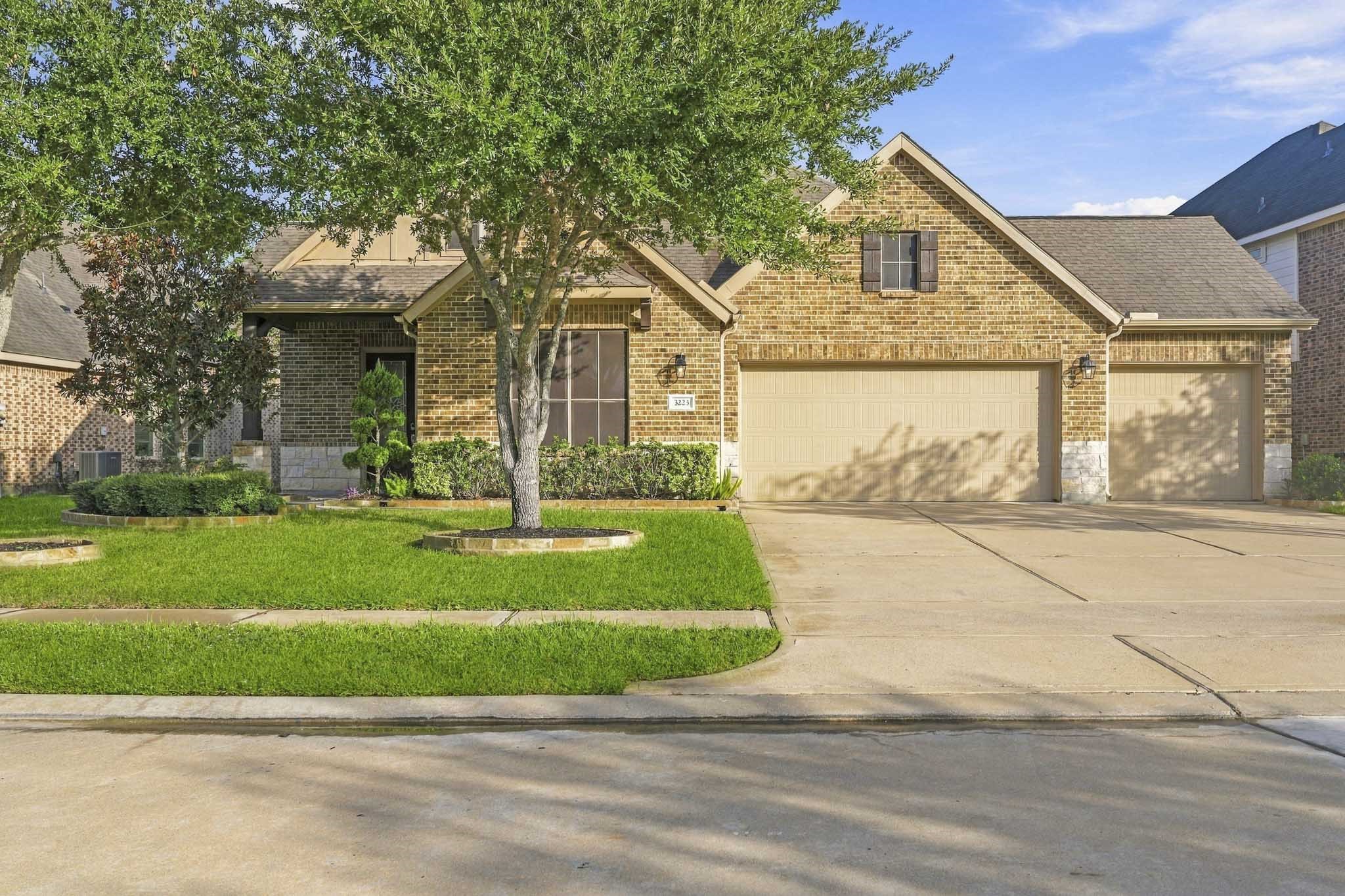 3223 Karleigh Way Property Photo 1