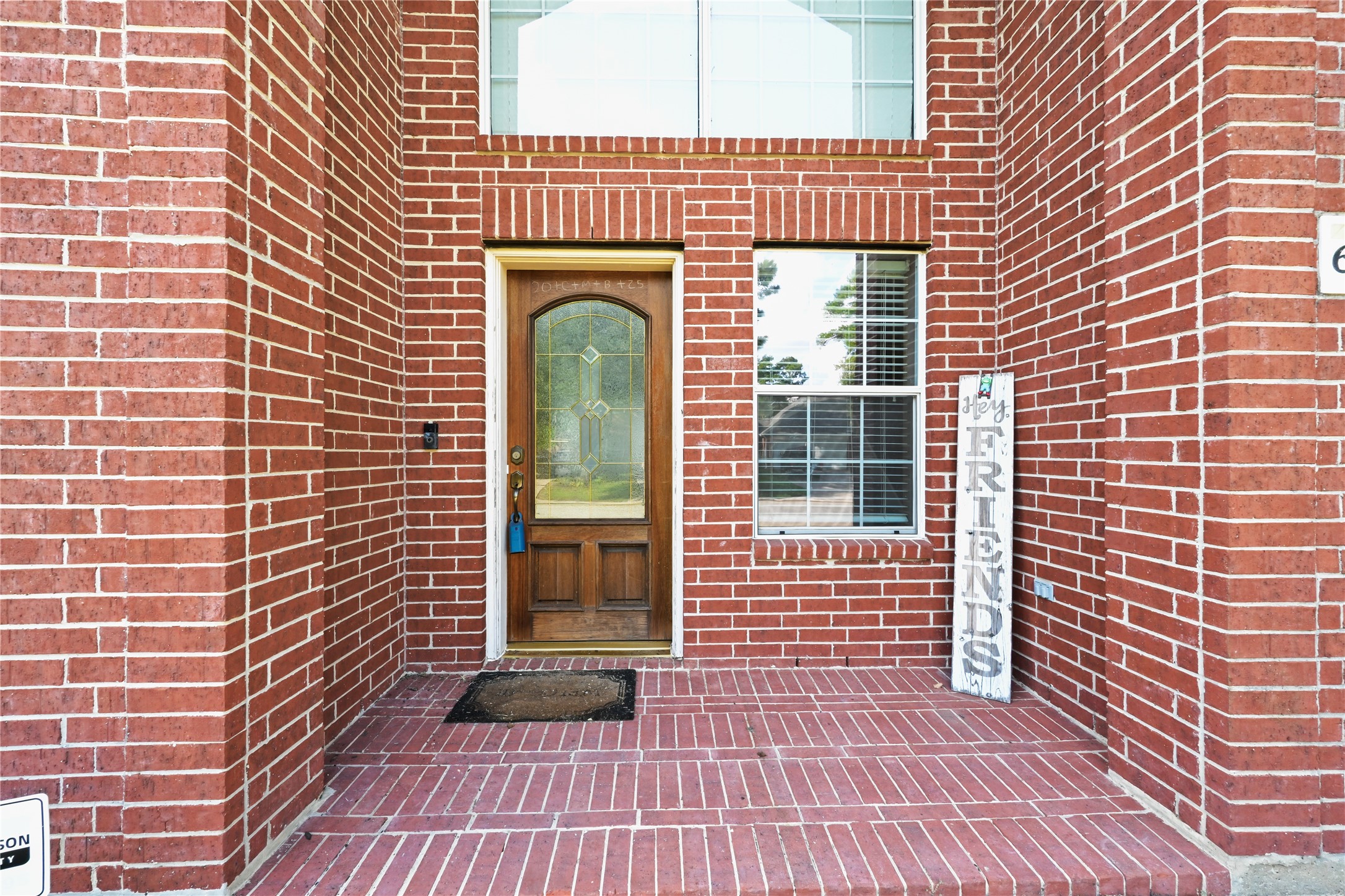 6410 Sparrows Glen Lane Property Photo 4