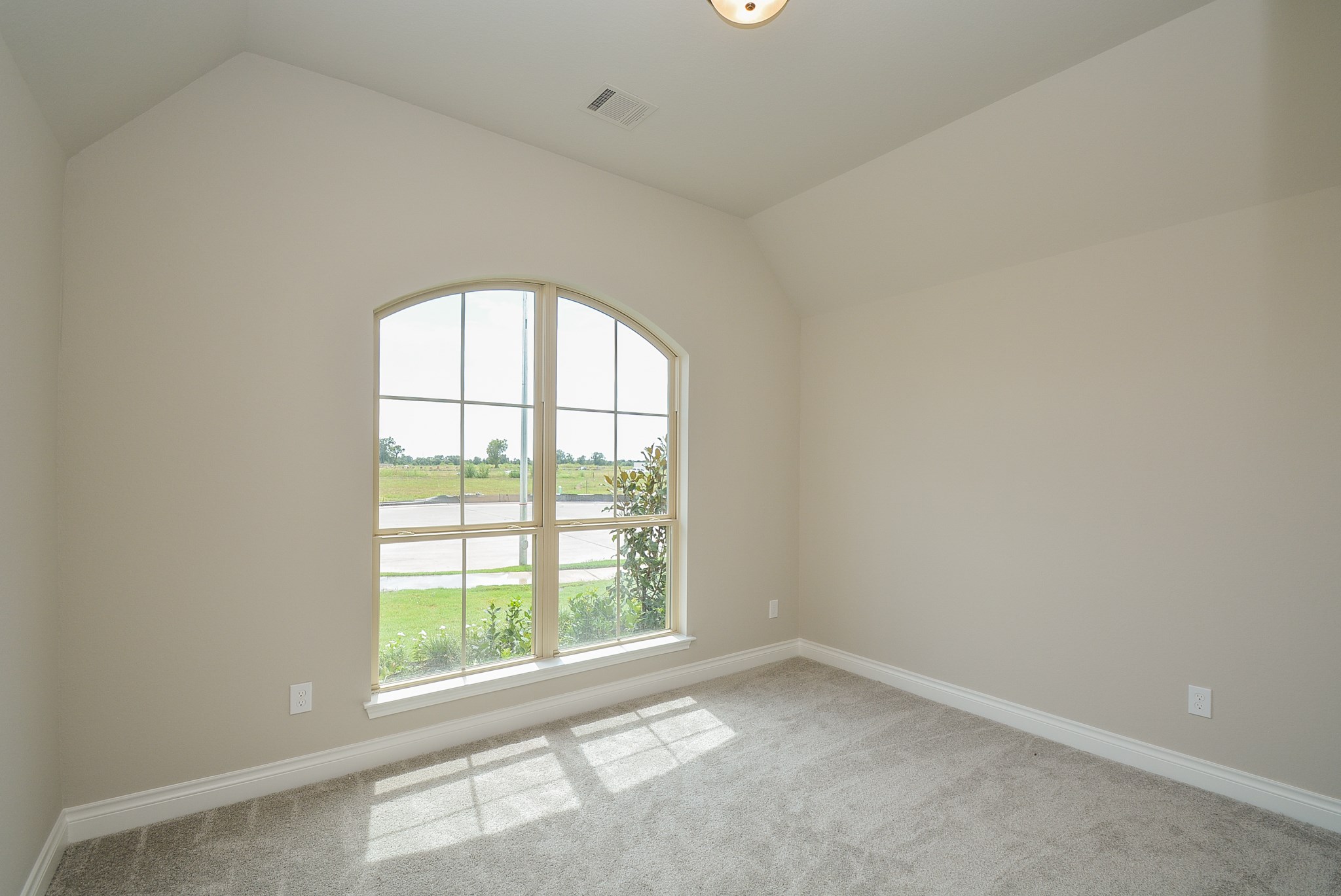 23338 Bingum Pass Drive Property Photo 8