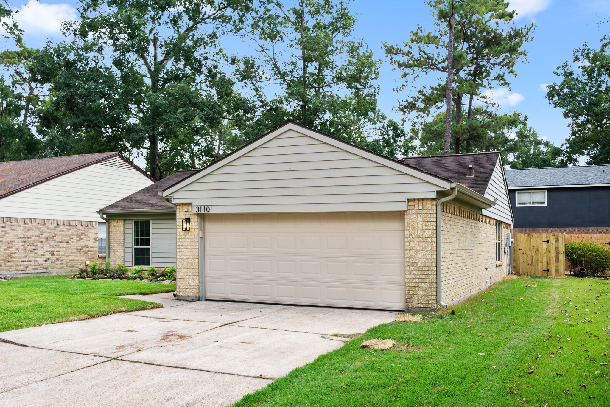 3110 Glade Springs Drive Property Photo 4