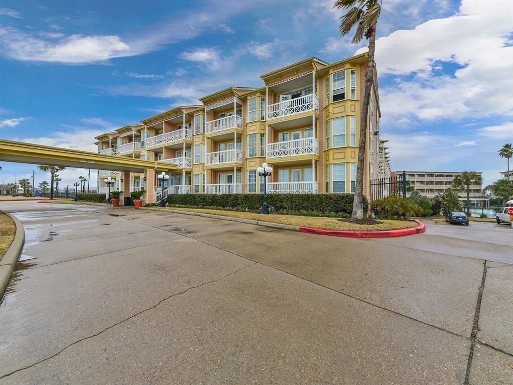 6300 Seawall Boulevard 3326 Property Photo 4