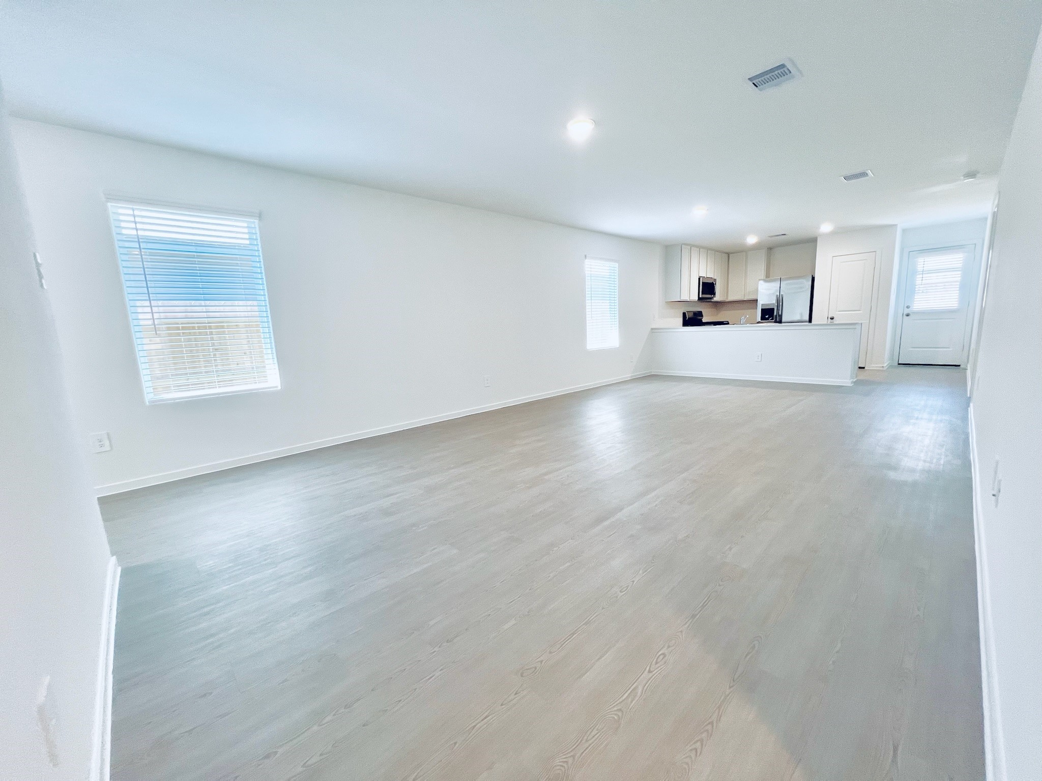 3011 Mallorca Drive Property Photo 6