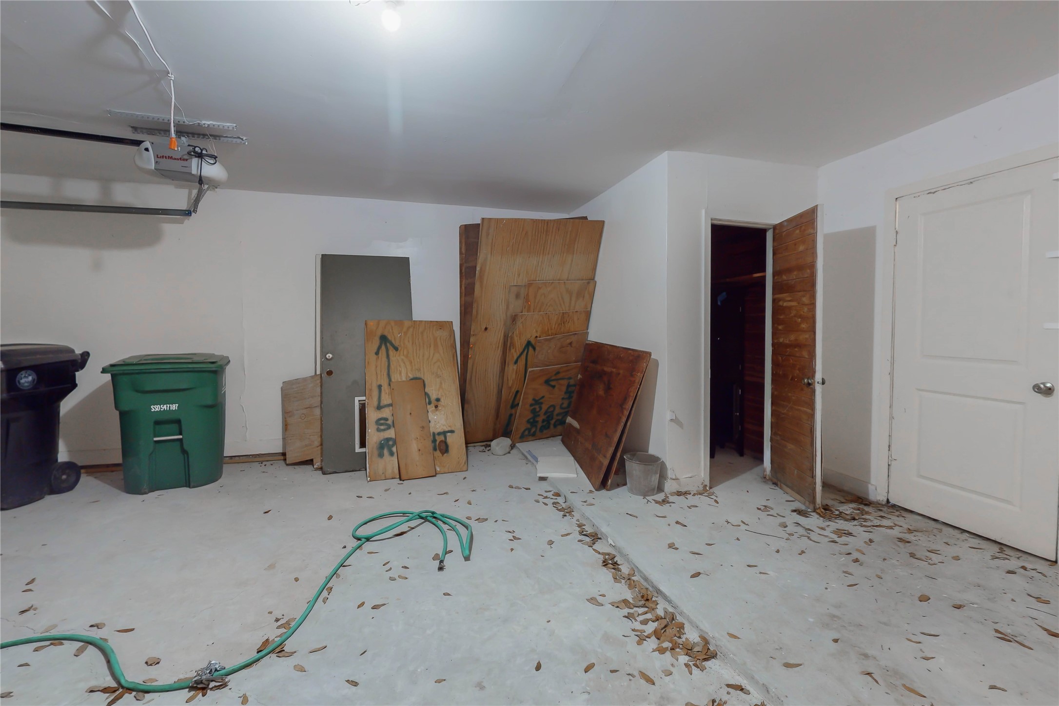 5338 Creekbend Drive Property Photo 12