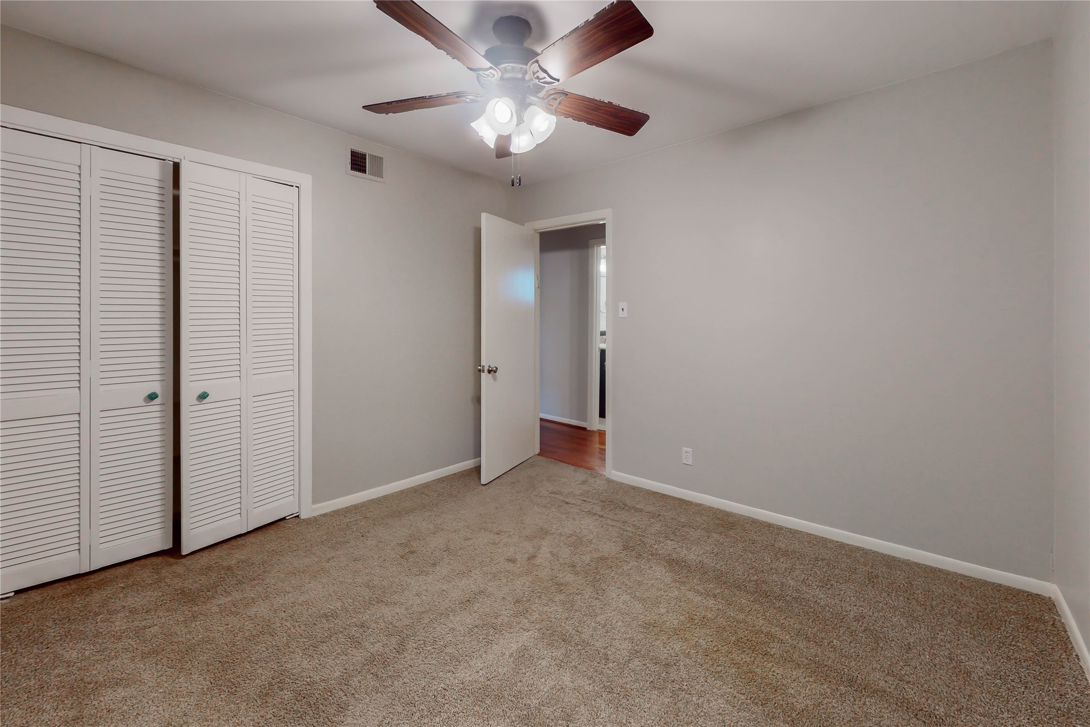 5338 Creekbend Drive Property Photo 13