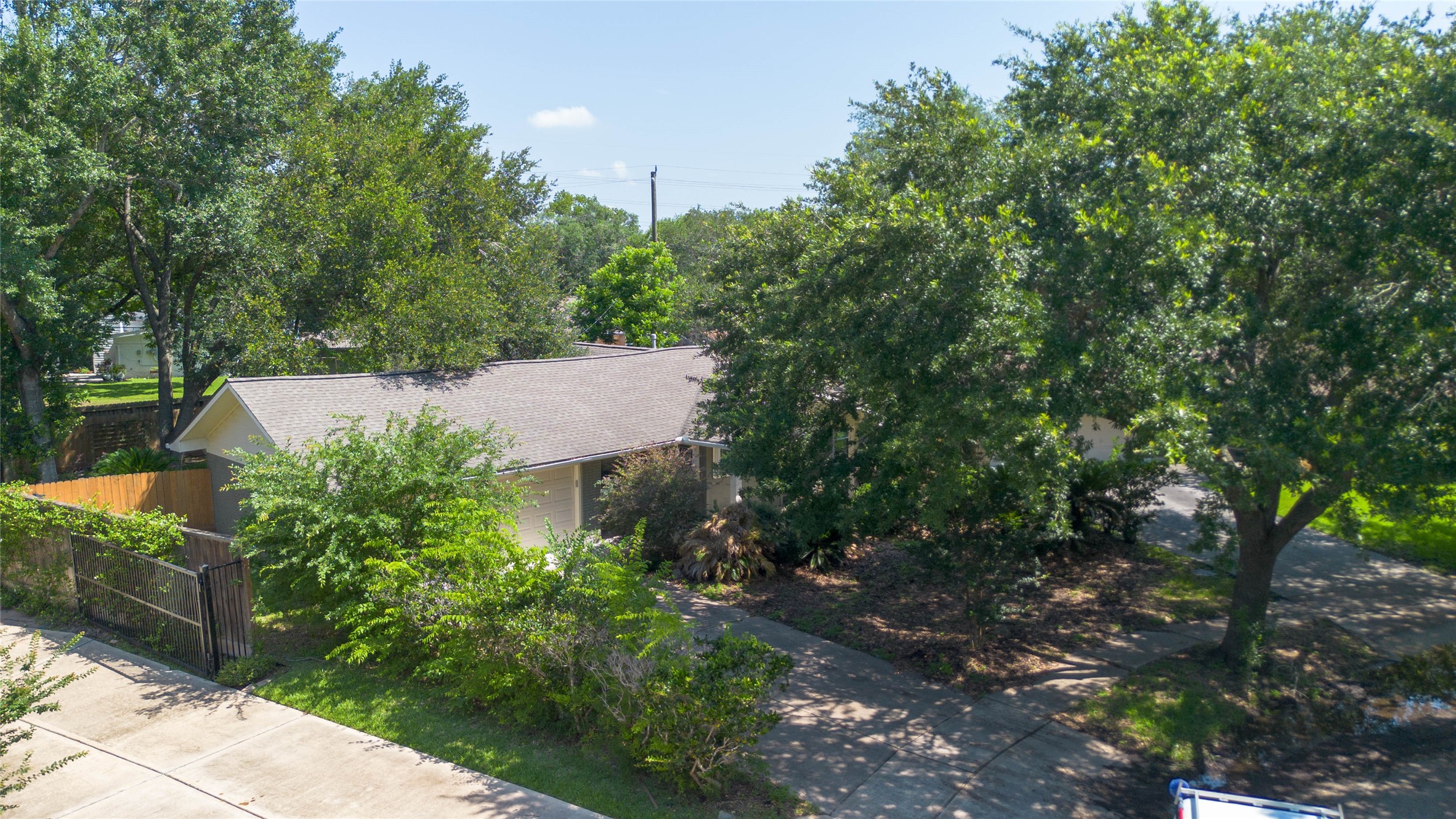 5338 Creekbend Drive Property Photo 33