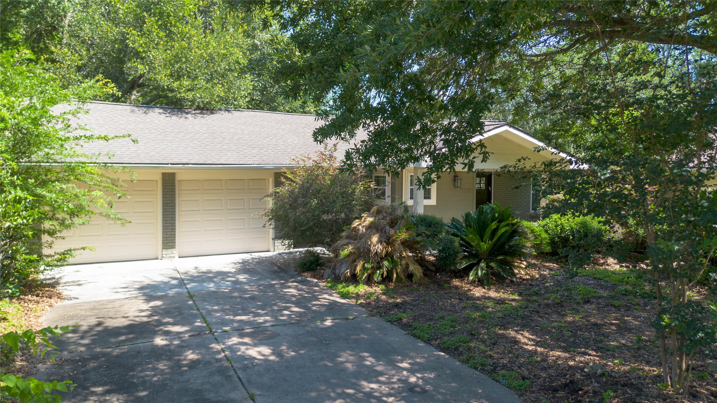 5338 Creekbend Drive Property Photo 34