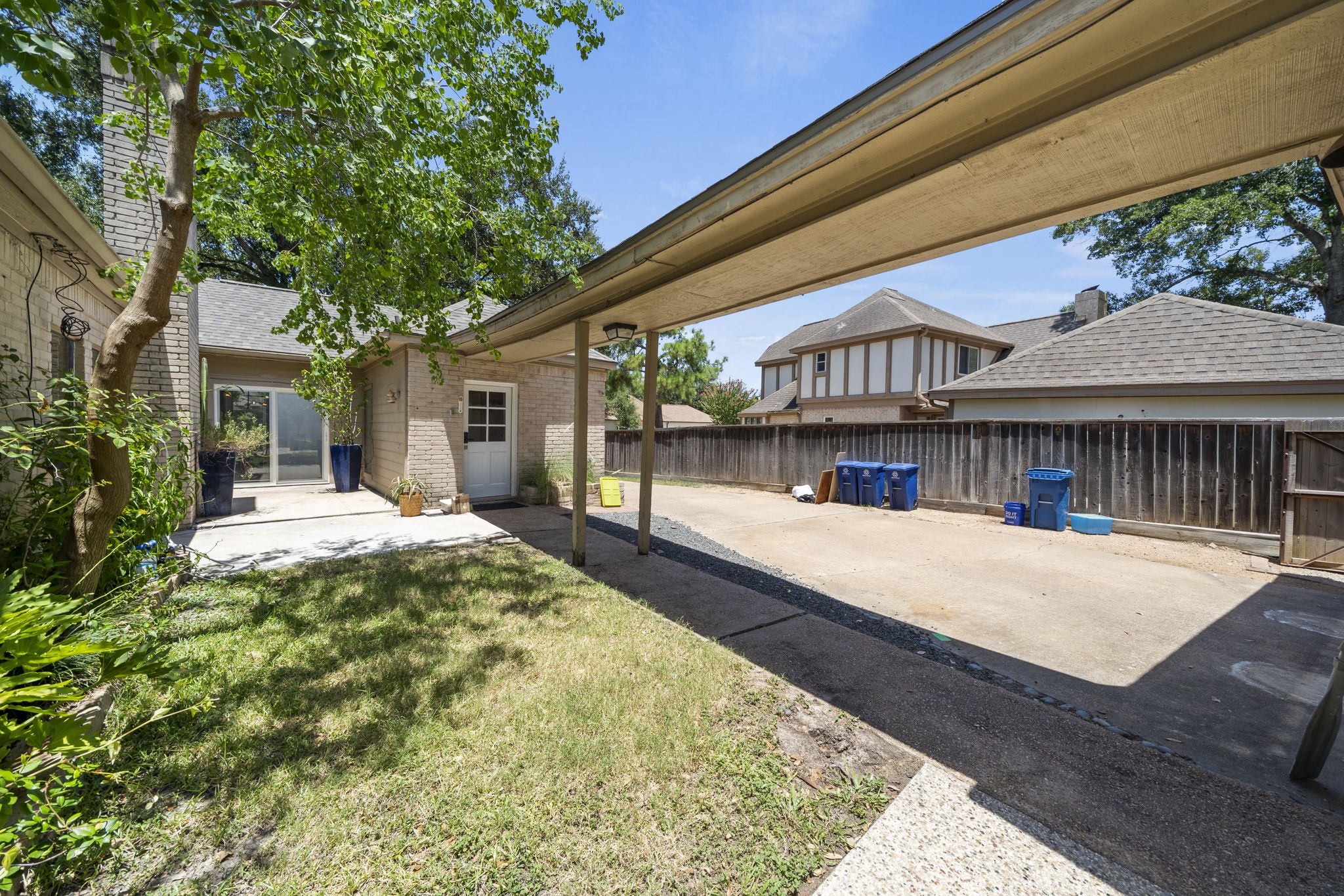 11807 Carriage Hill Drive Property Photo 38