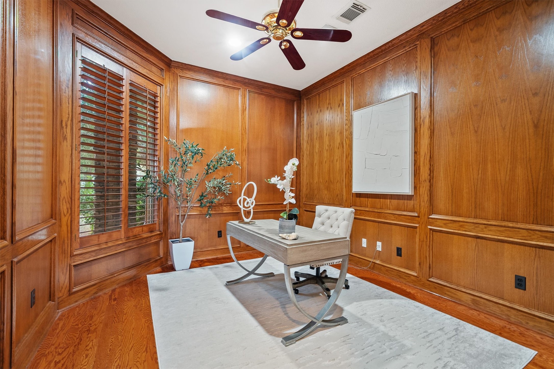 19006 Windsor Lakes Drive Property Photo 11