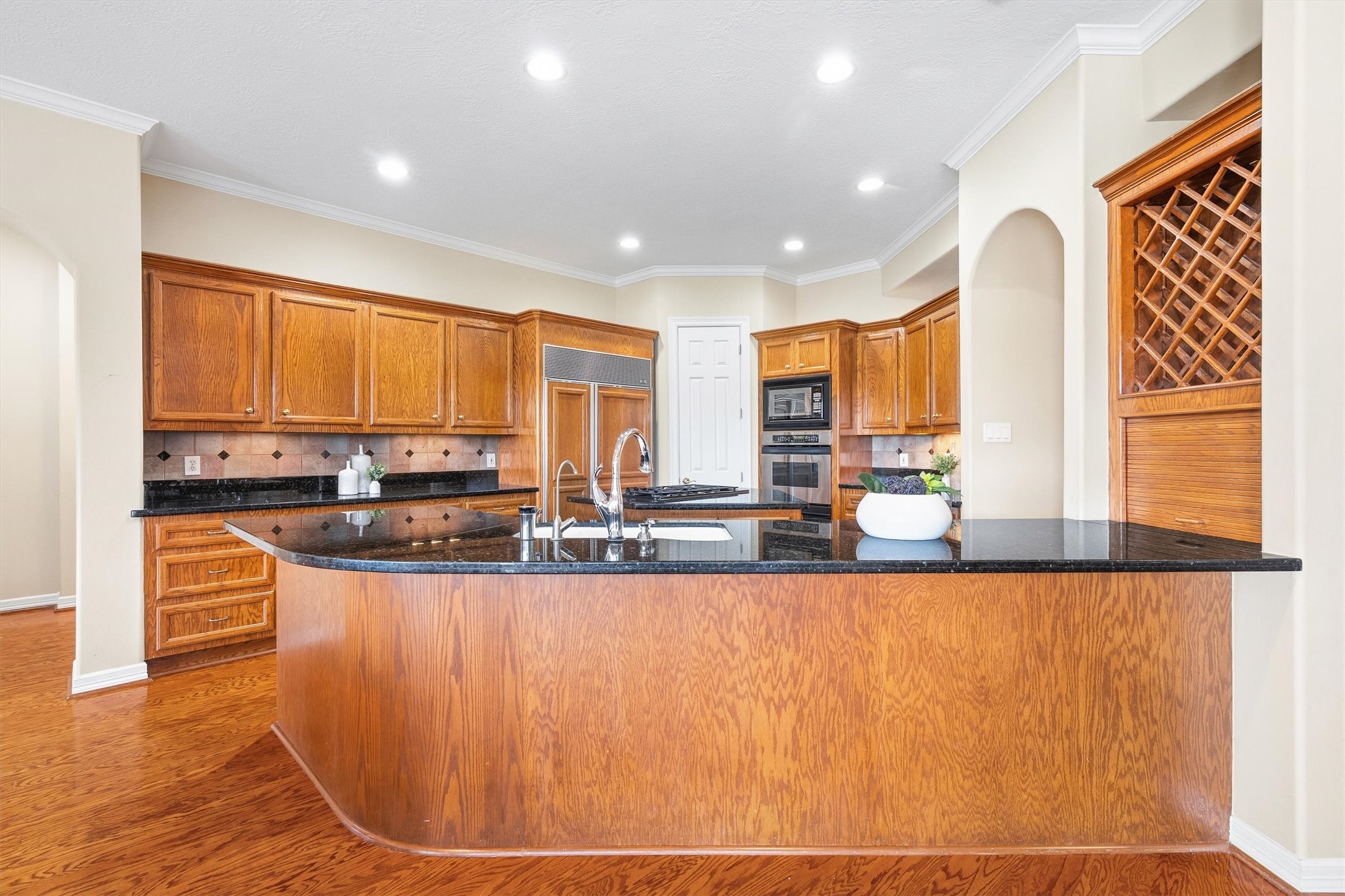 19006 Windsor Lakes Drive Property Photo 19