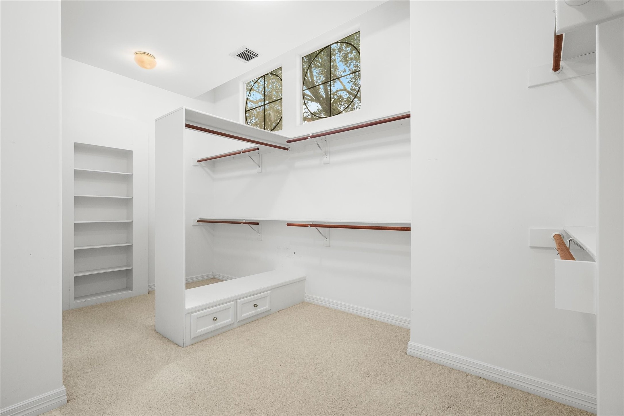 19006 Windsor Lakes Drive Property Photo 24