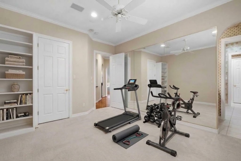 19006 Windsor Lakes Drive Property Photo 30