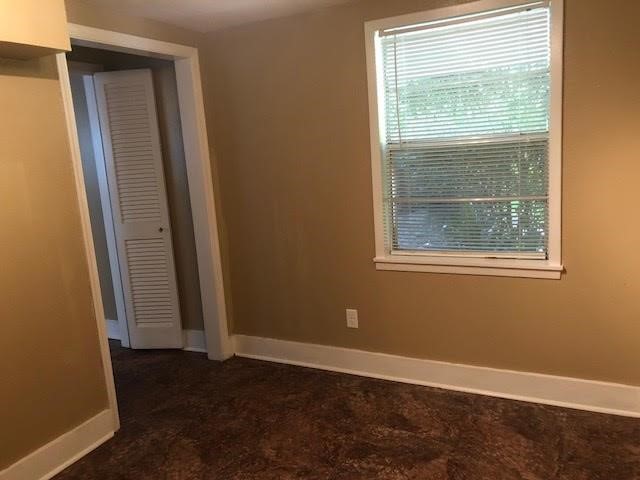 208 1/2 Avenue A Property Photo 8