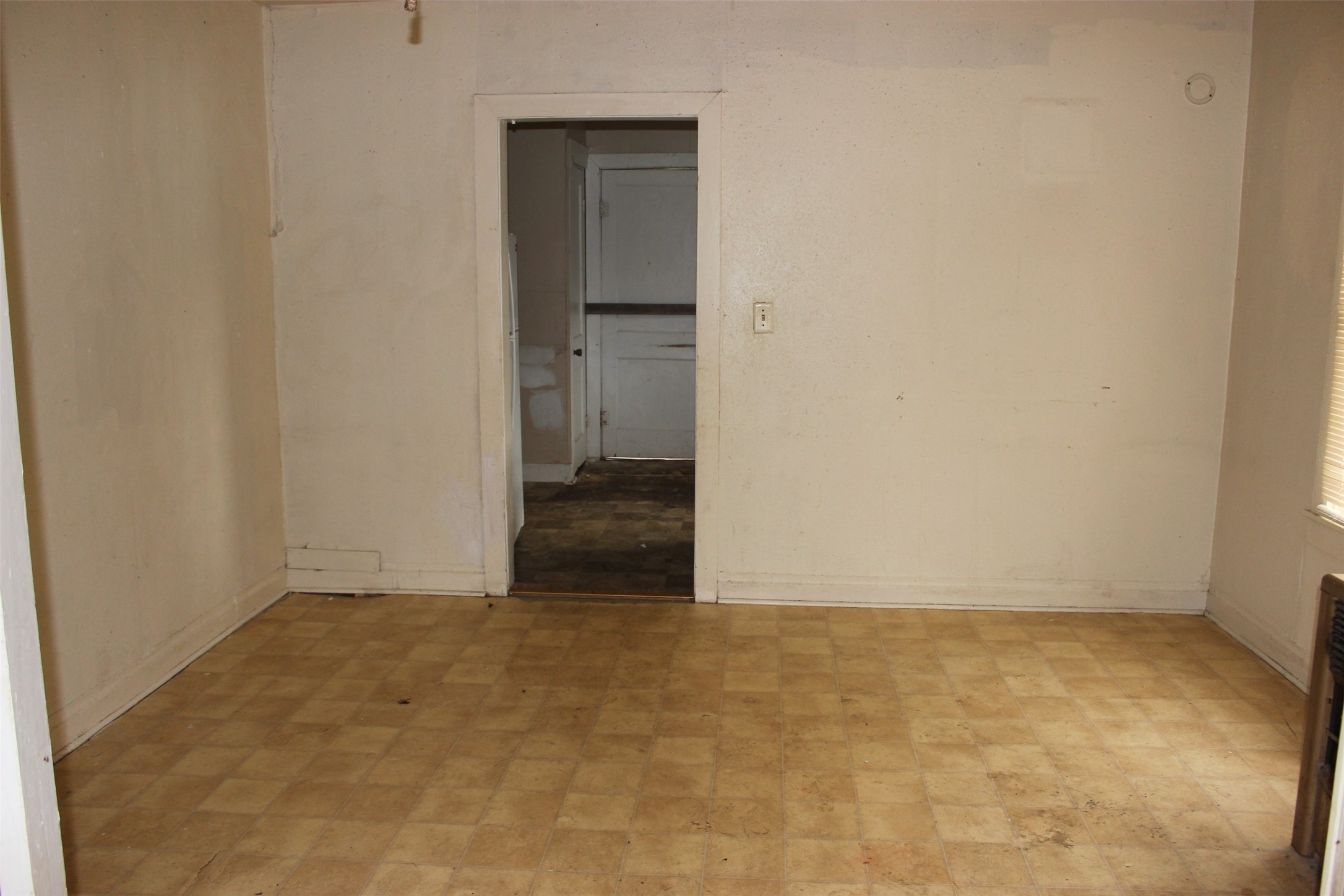 1004 Barnhill Street Property Photo 6