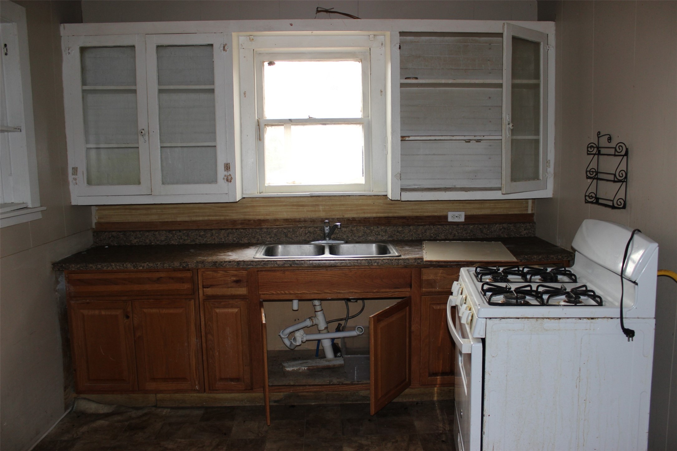 1004 Barnhill Street Property Photo 8