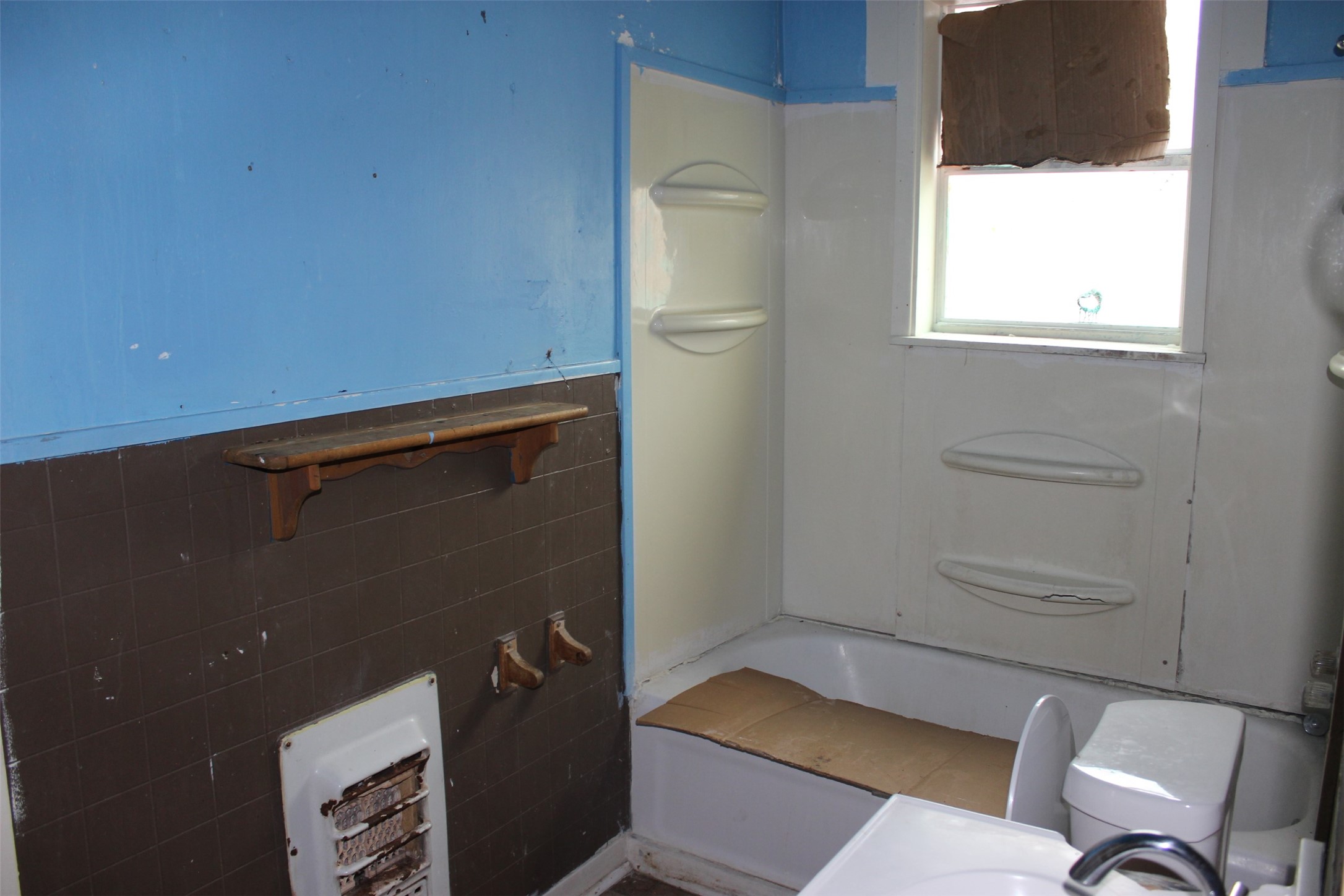 1004 Barnhill Street Property Photo 11
