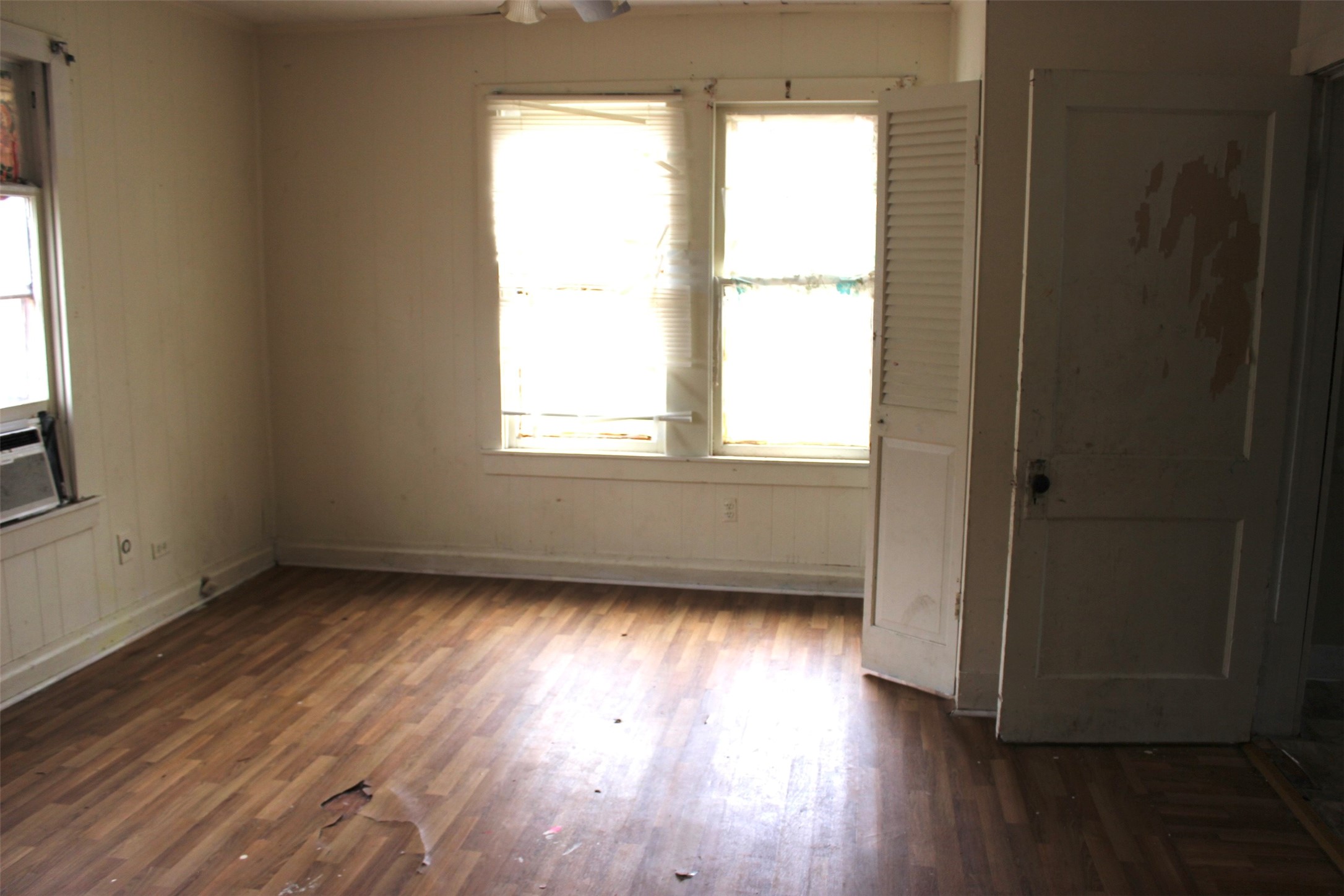 1004 Barnhill Street Property Photo 12