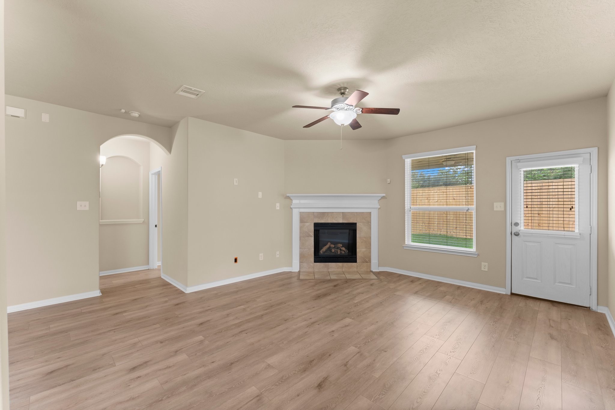 20119 Ray Falls Drive Property Photo 2