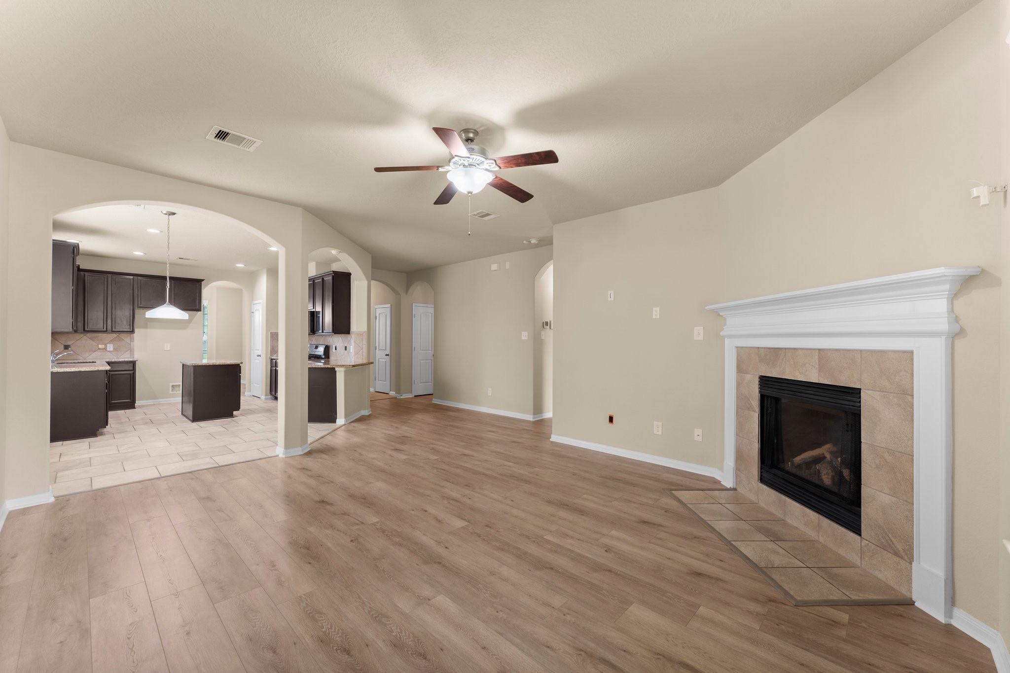 20119 Ray Falls Drive Property Photo 3