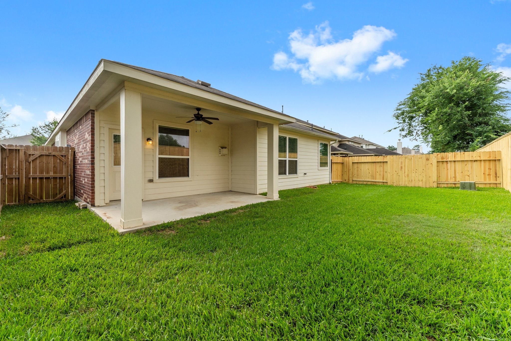 20119 Ray Falls Drive Property Photo 32