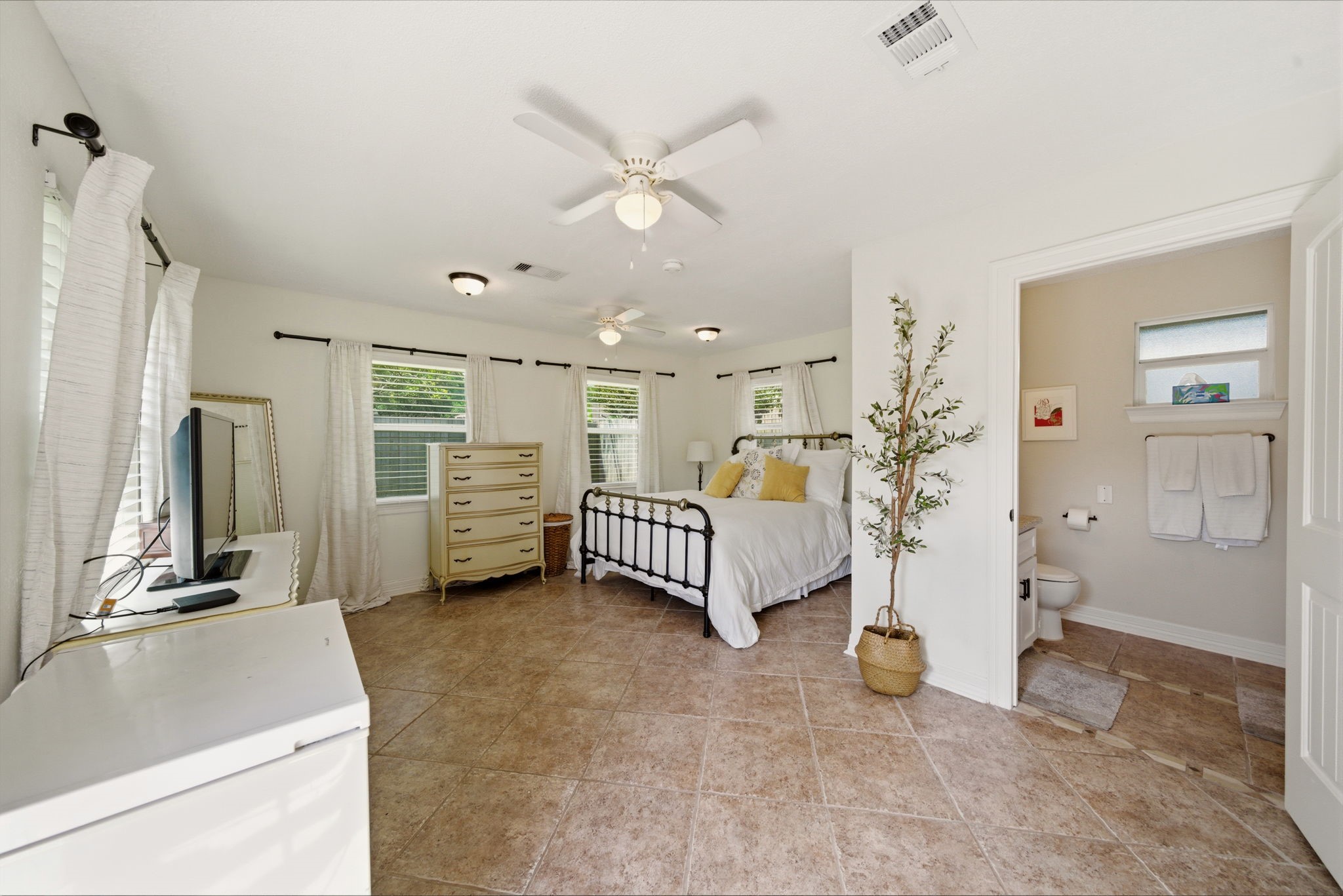 4801 Willowbend Boulevard Property Photo 28