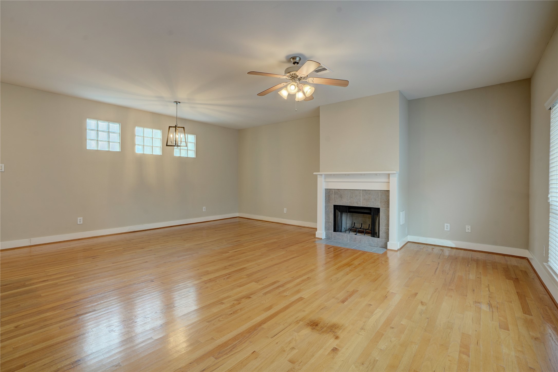 5911 Petty Street Property Photo 5