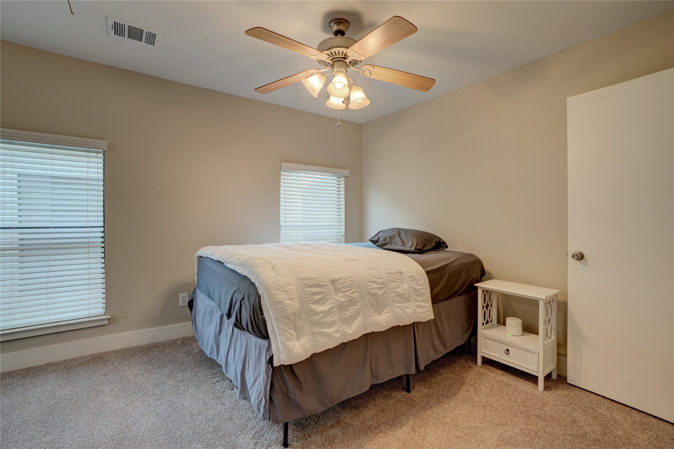 5911 Petty Street Property Photo 38
