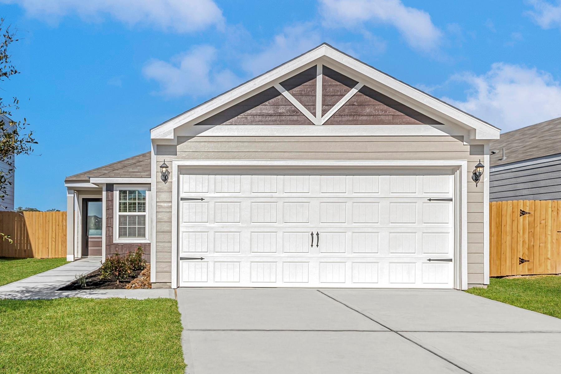 8318 Sunberry Shadow Drive, Houston TX 77016 Property Photo 1