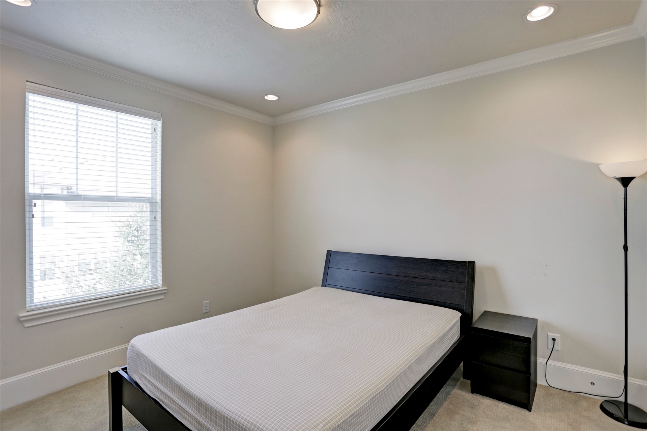 2406 Beall Street D Property Photo 15
