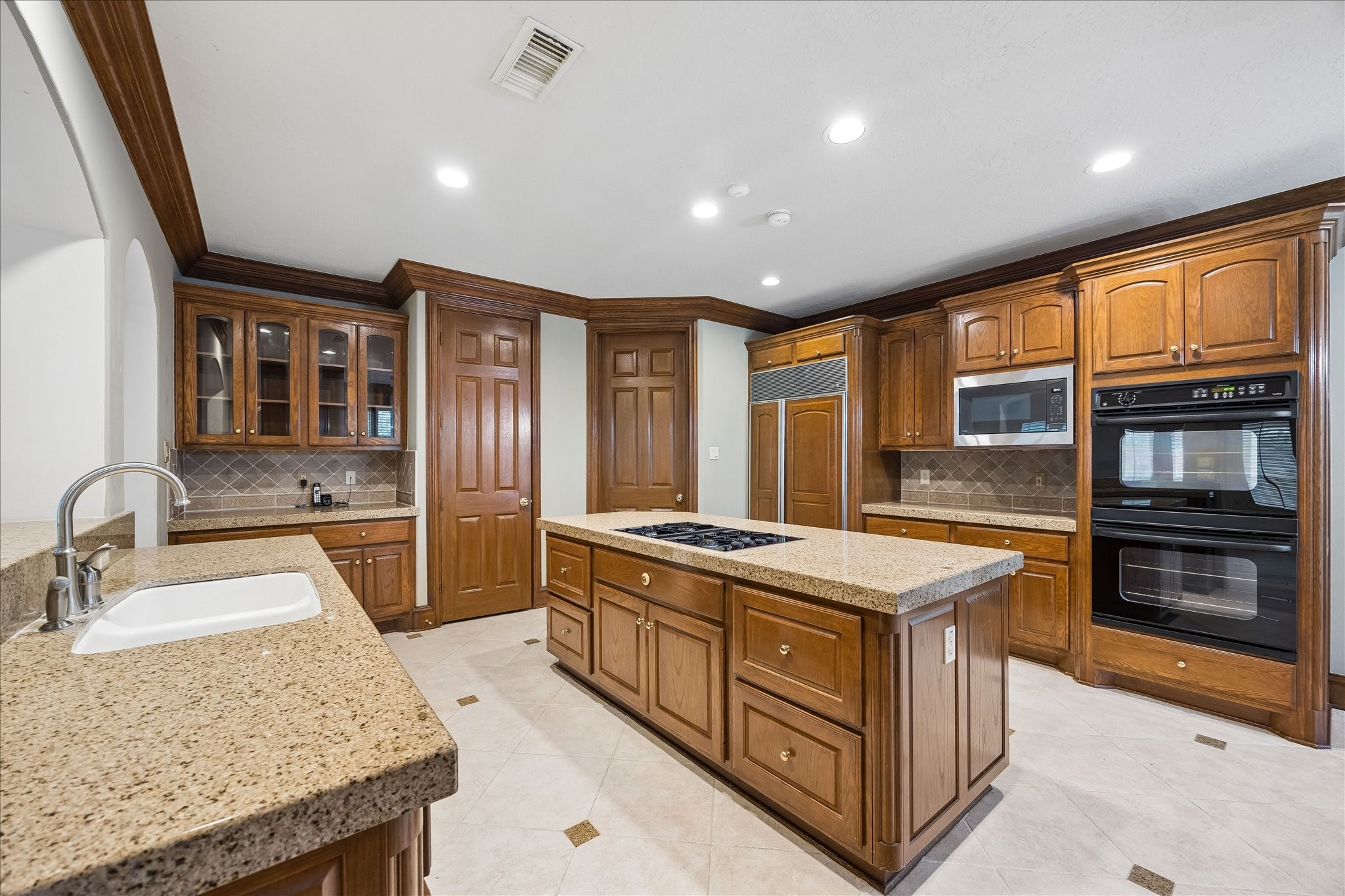14239 Flower Creek Lane Property Photo 8