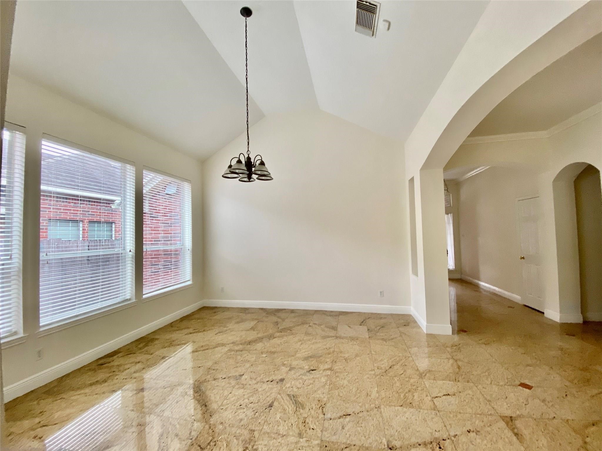 10323 Stanbrook Drive Property Photo 7