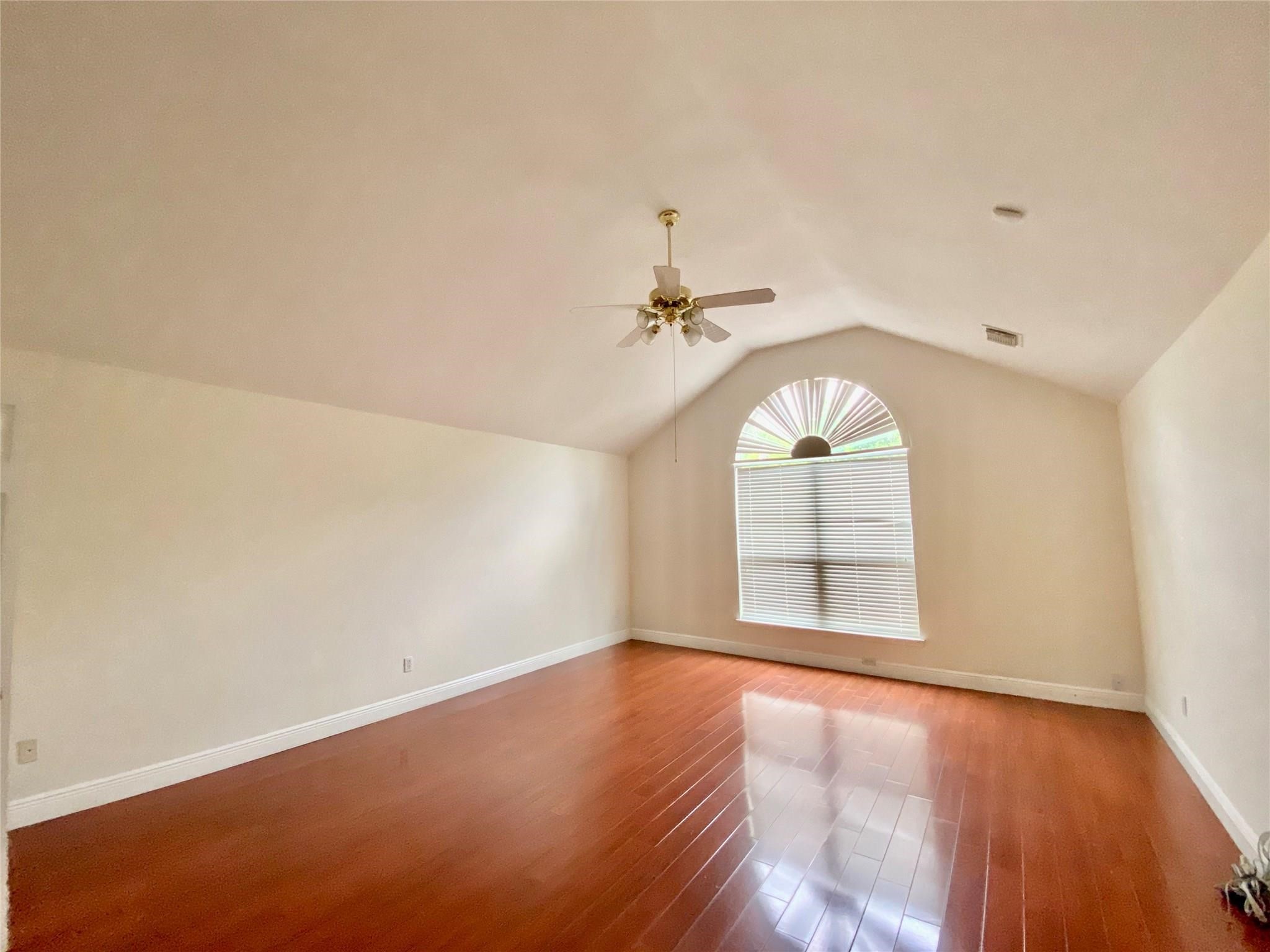 10323 Stanbrook Drive Property Photo 14